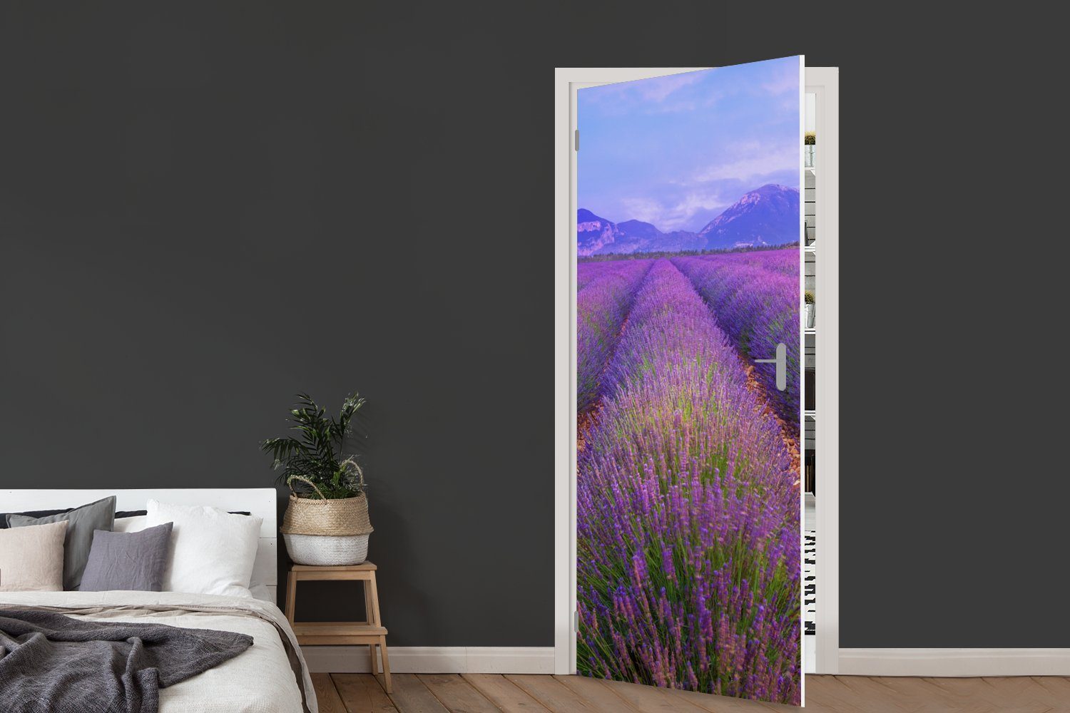 Tür, Türtapete Matt, bedruckt, (1 Fototapete Bergen, vor 75x205 cm für Türaufkleber, MuchoWow von Reihen St), Lavendel