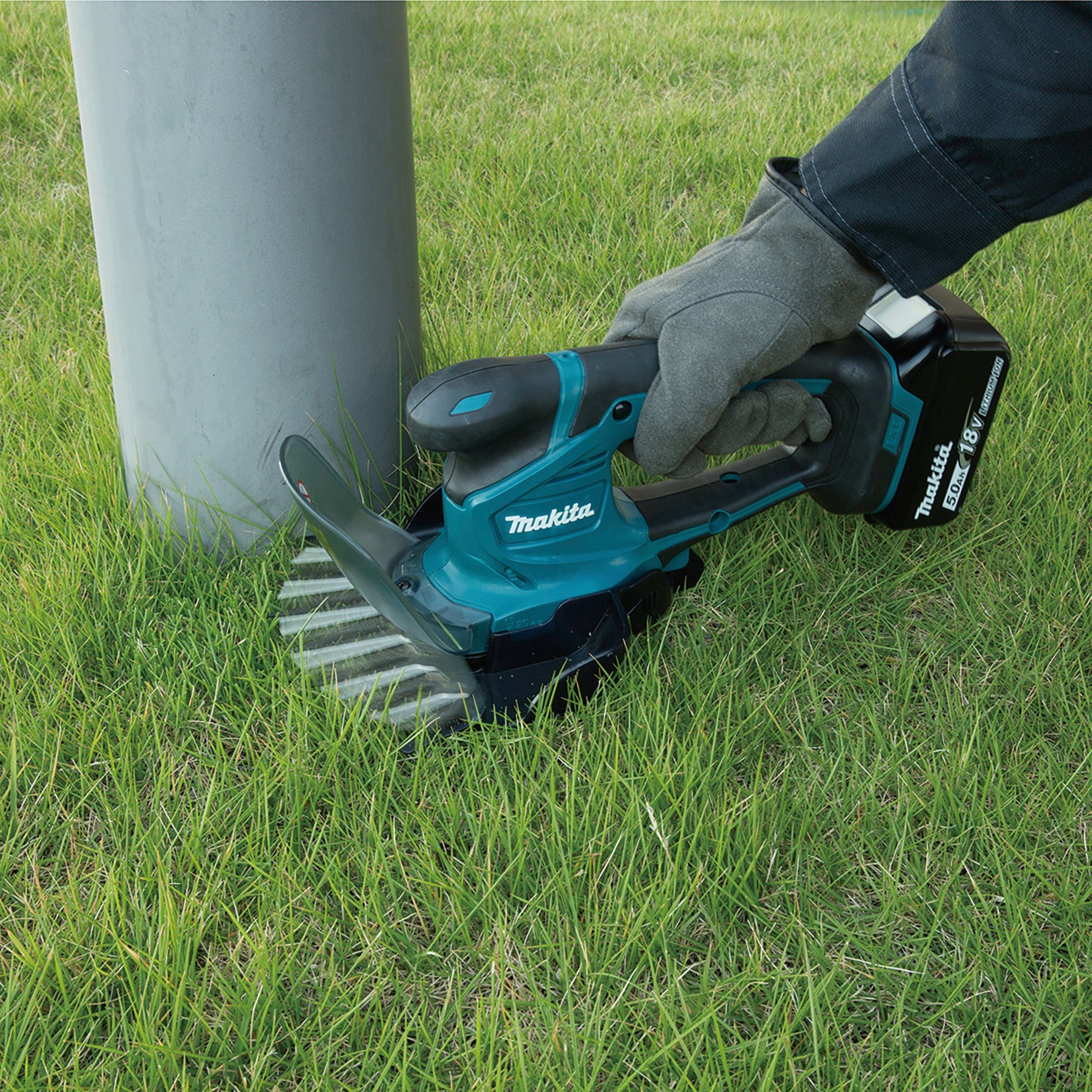 Makita Akku-Gras- und Strauchscherenset DUM604ZX, 18 Volt LXT, ohne Akku und Ladegerät