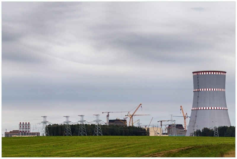 Wallario Glasbild, Bau eines Kraftwerkes, in verschiedenen Ausführungen