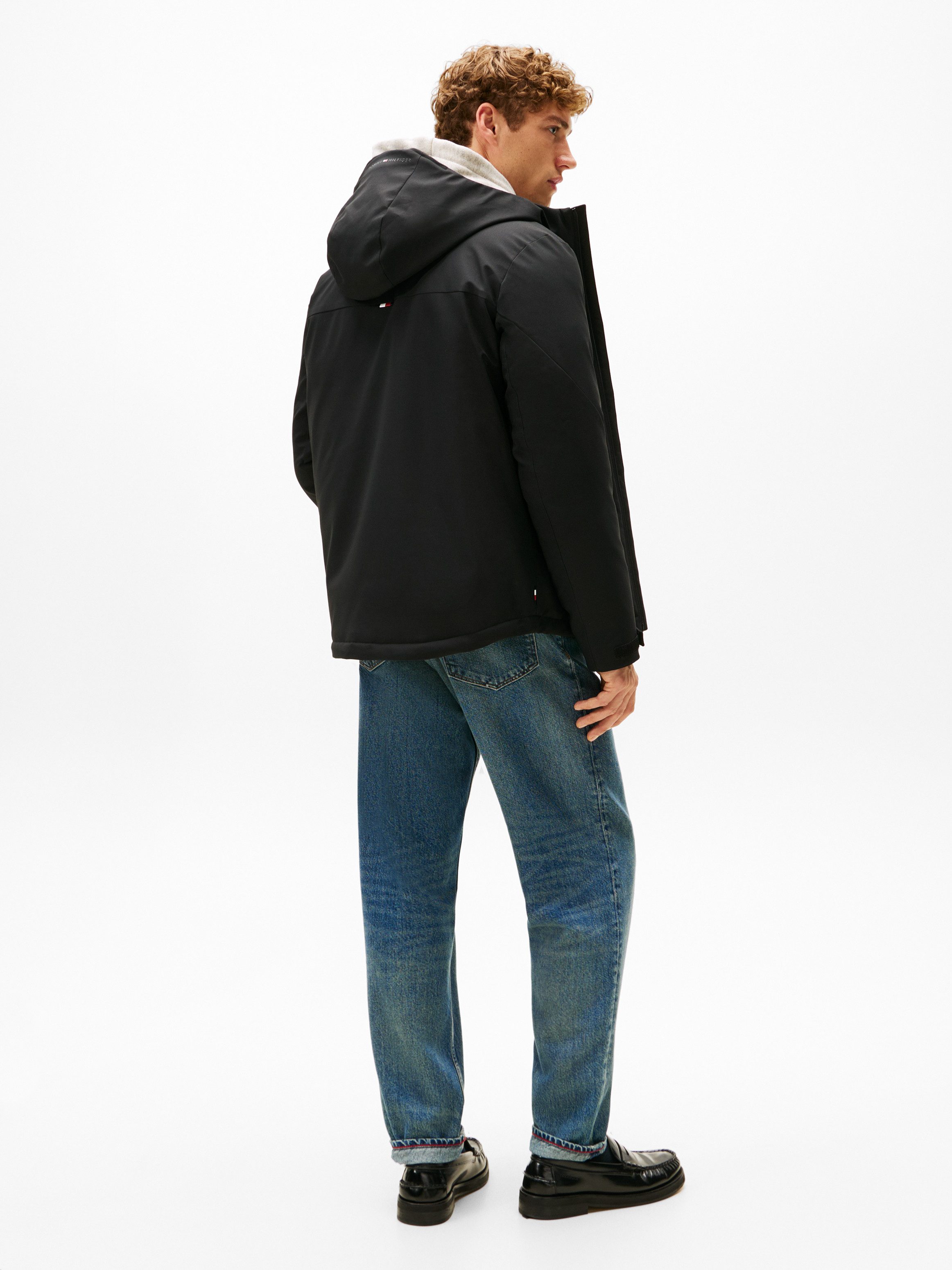 Tommy Hilfiger Funktionsjacke TECH HOODED SHORT PADDED JACKET Winterjacke, Outdoorjacke wasserabweisend