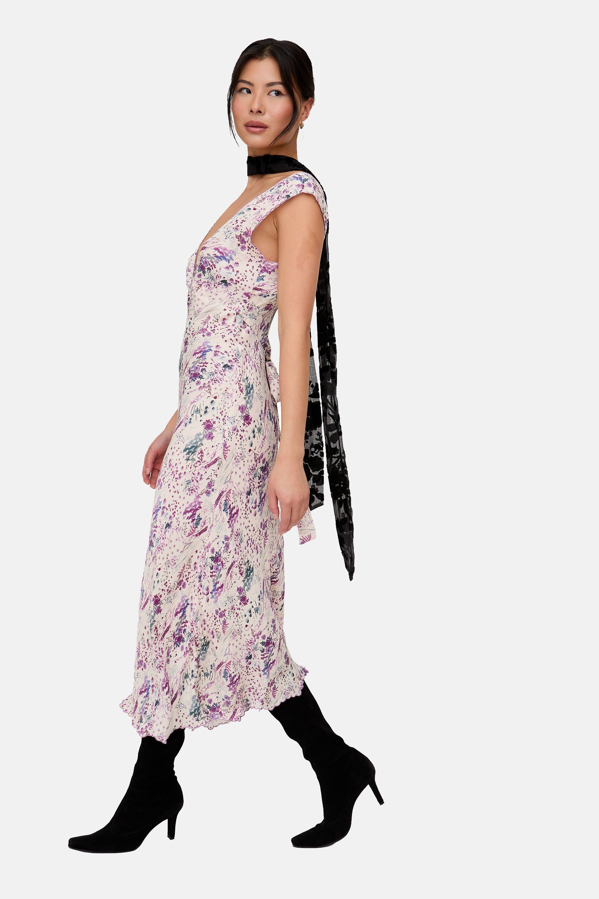 Lily and Lionel Midikleid Zola Bias Cut Wonderland Print Midi Dress Damen günstig online kaufen
