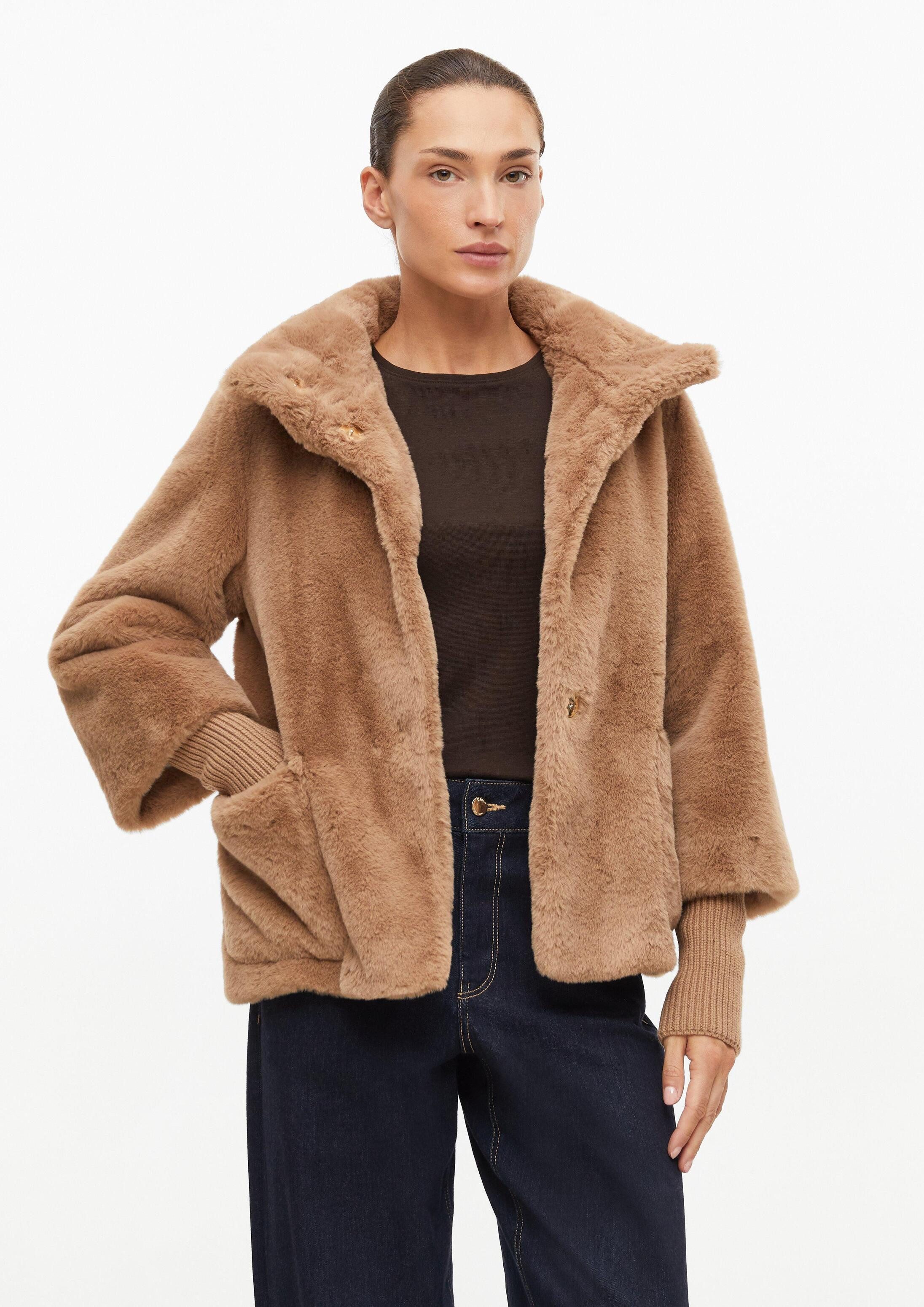 s.Oliver Funktionsjacke Outdoor-Jacke Fake-Fur-Jacke mit Strickärmeln
