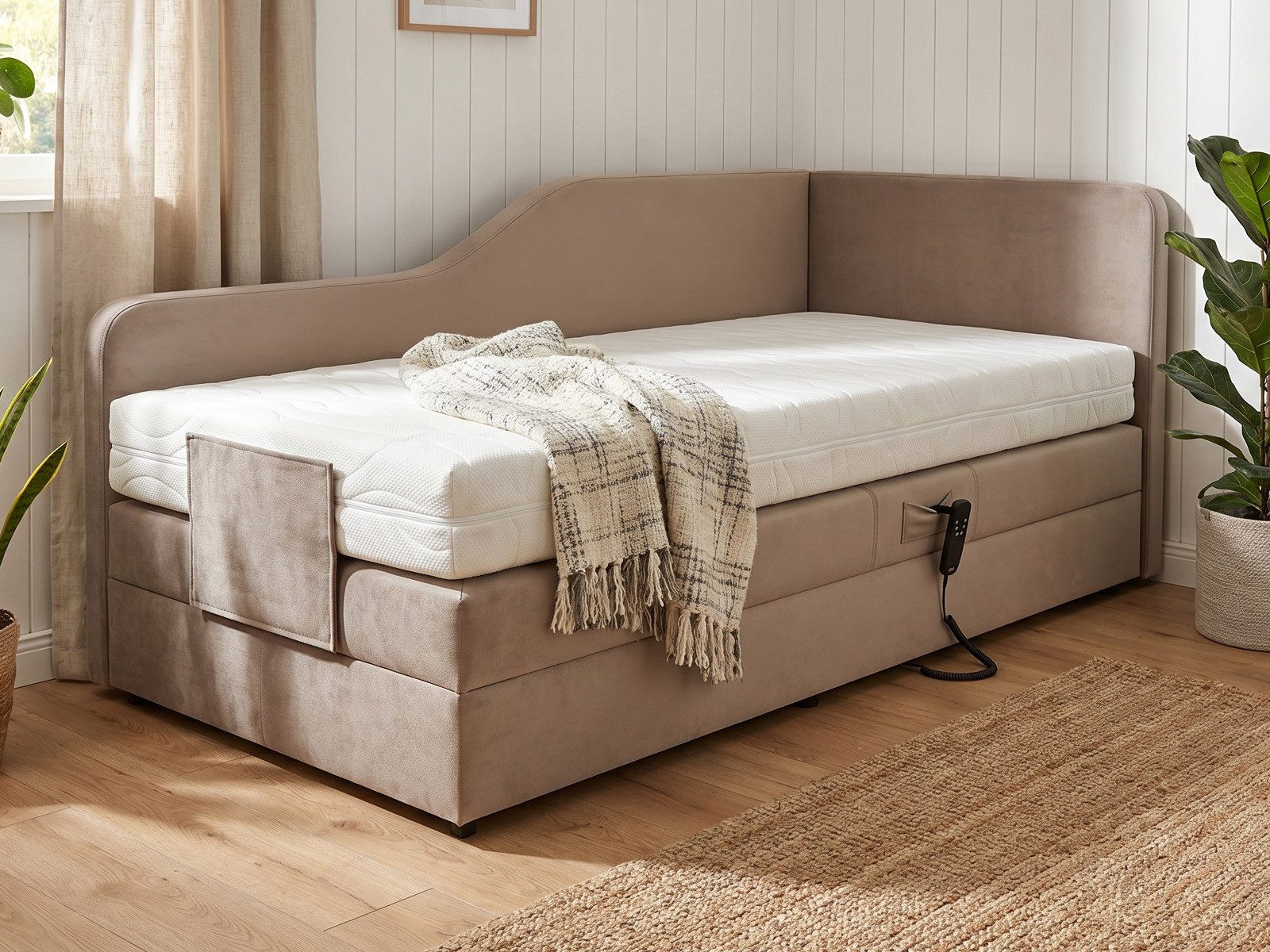 PAARA Boxspringbett Box Alexandria elektrisch verstellbar mit Motor alles, mit einzigartigem Belüftungssystem