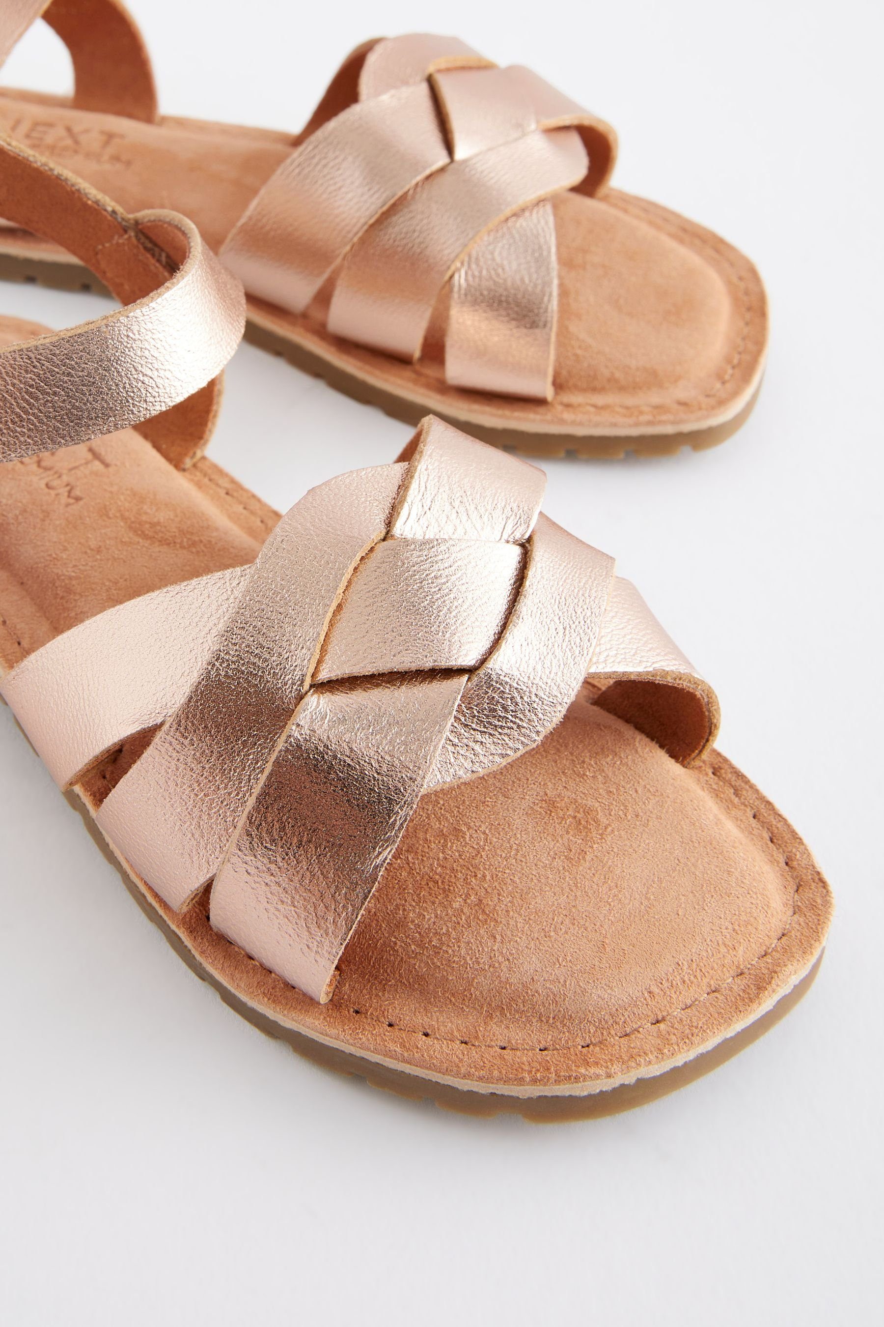 Next Ledersandalen im Webdesign Sandale (1-tlg)