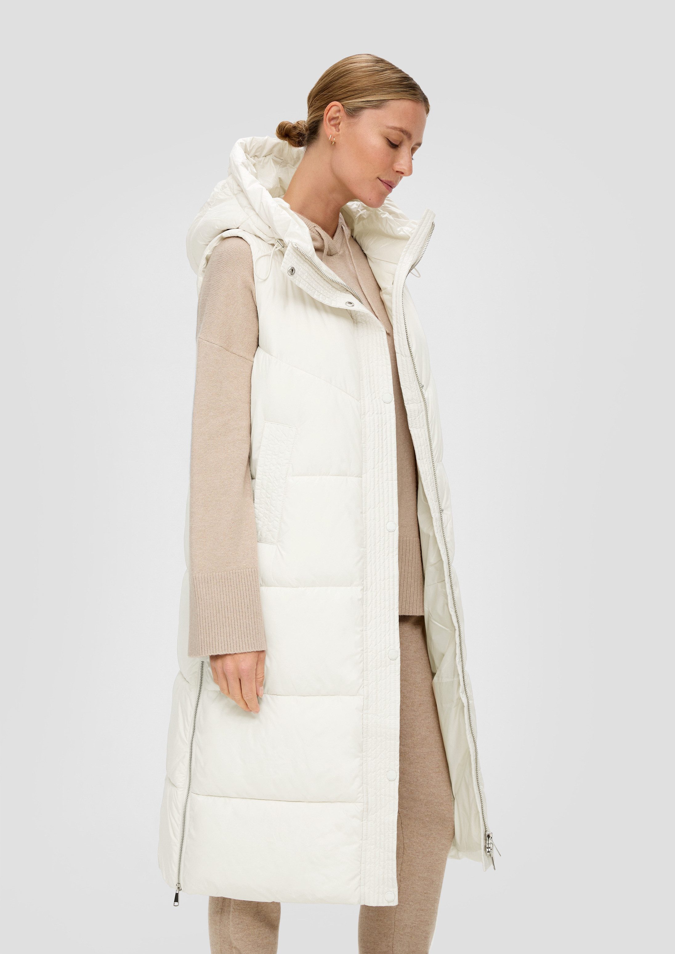 s.Oliver Outdoorjacke Outdoor-Weste Steppweste mit Kapuze 