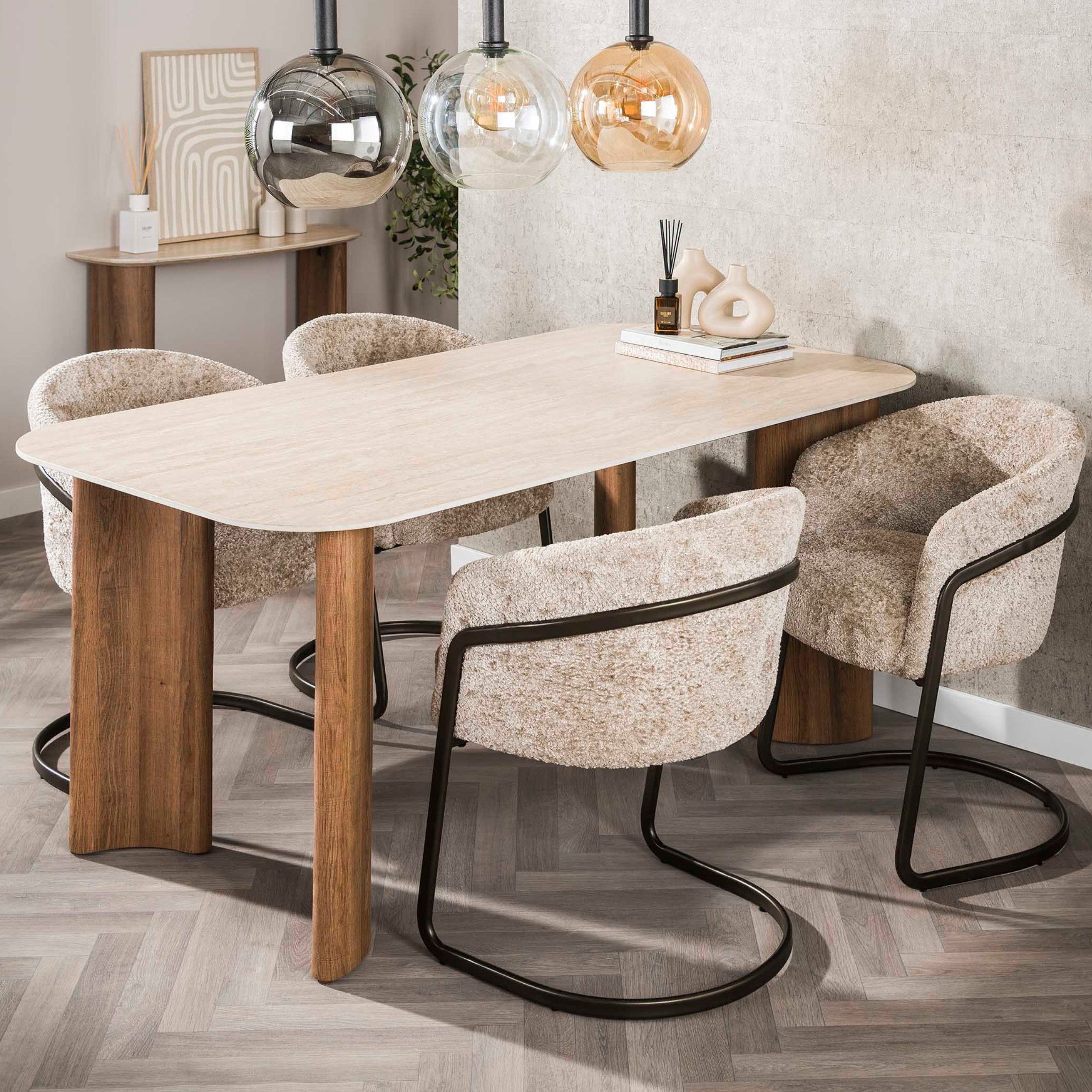 alesvelt Esstisch ROMANO CURVO Soft-Edge Keramiktisch mit geschwungenen Beinen (1-Tisch), 180x90x76 cm Keramik, Travertin-Design, Eichenoptik