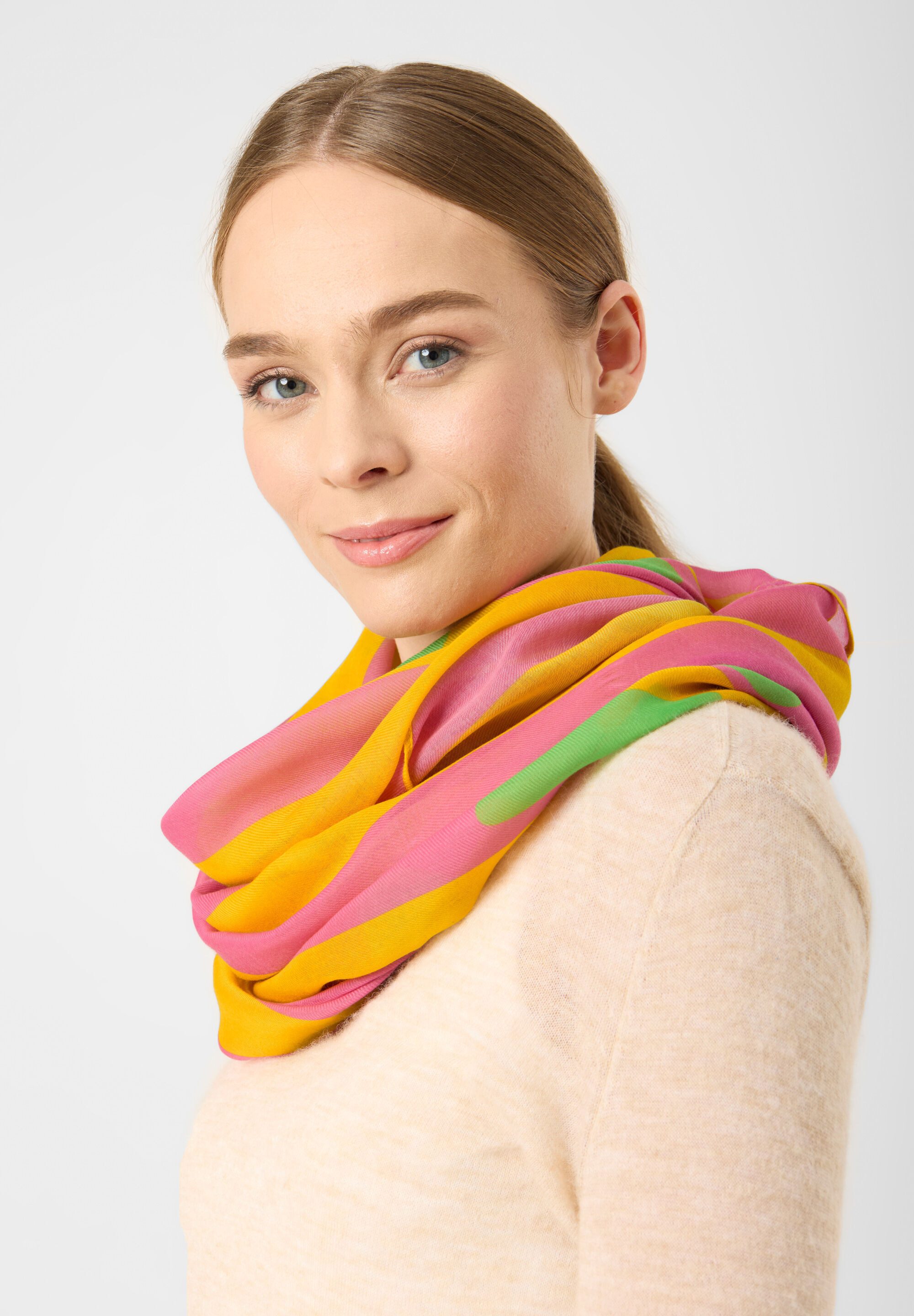 Codello Loop, Mit Schriftzug