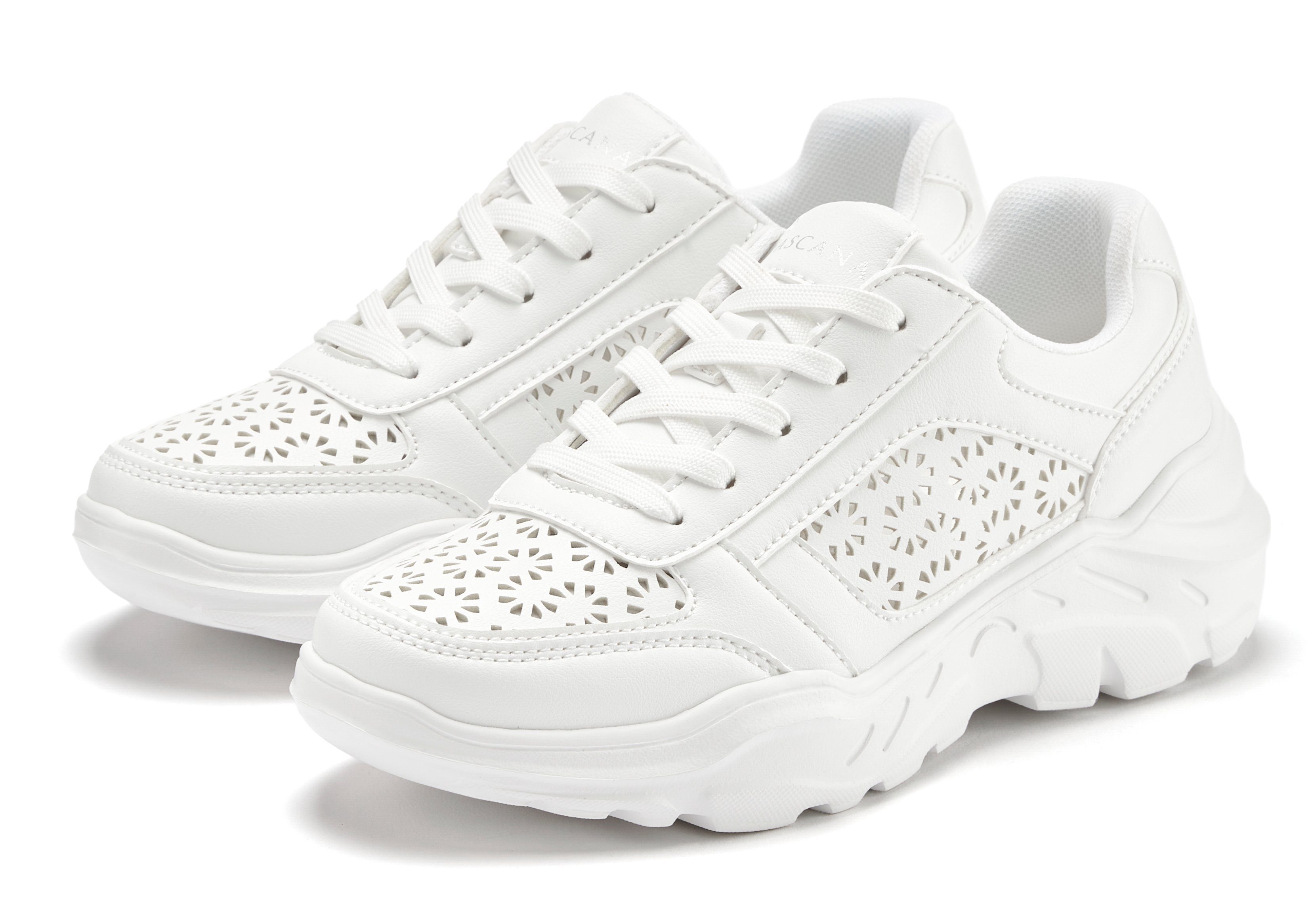 LASCANA Sneaker Freizeitschuh, Halbschuh mit kleinen Cut-Outs und Chunky So günstig online kaufen