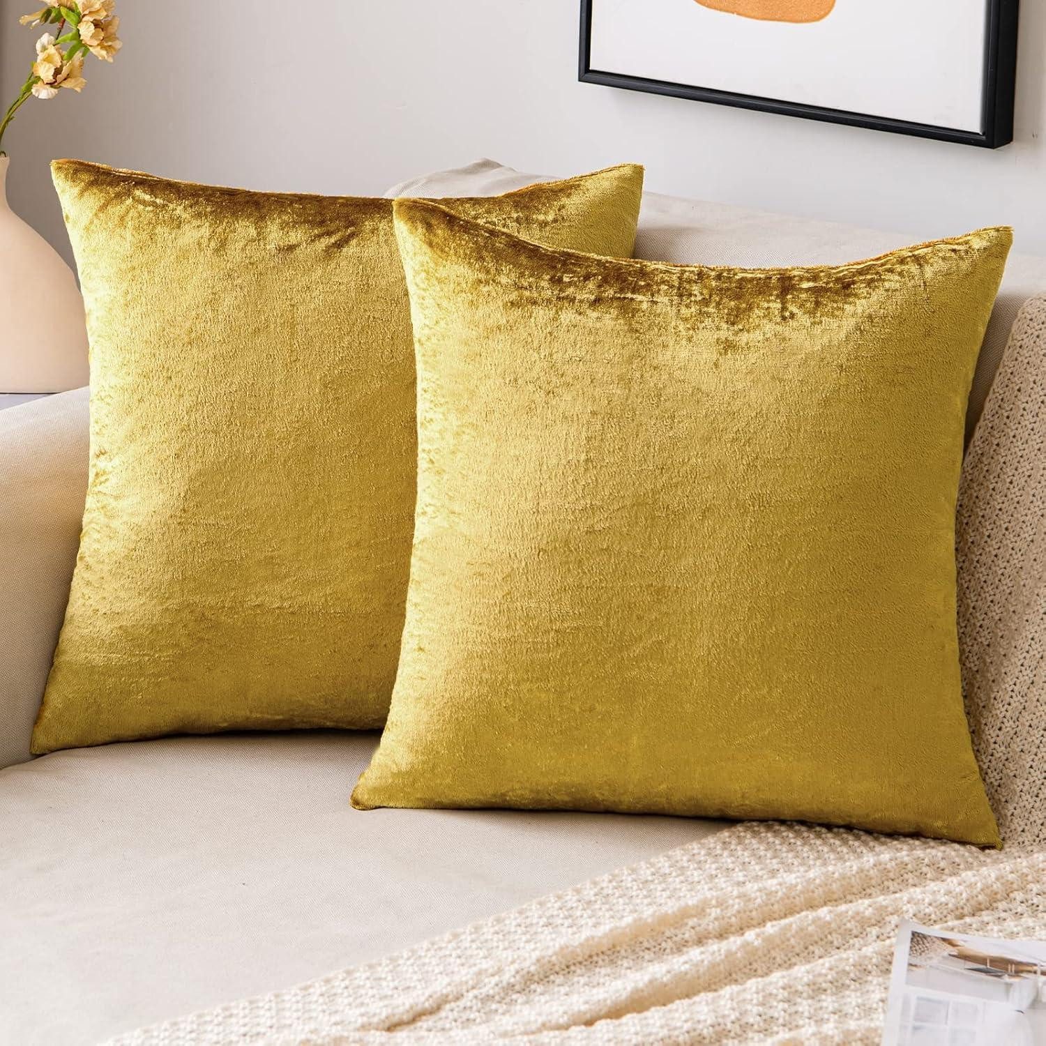 LuxusKollektion Kissenbezug Kissenbezug Samt Dekokissen 45 x 45 cm 2 Stück A-golden Luxuriös