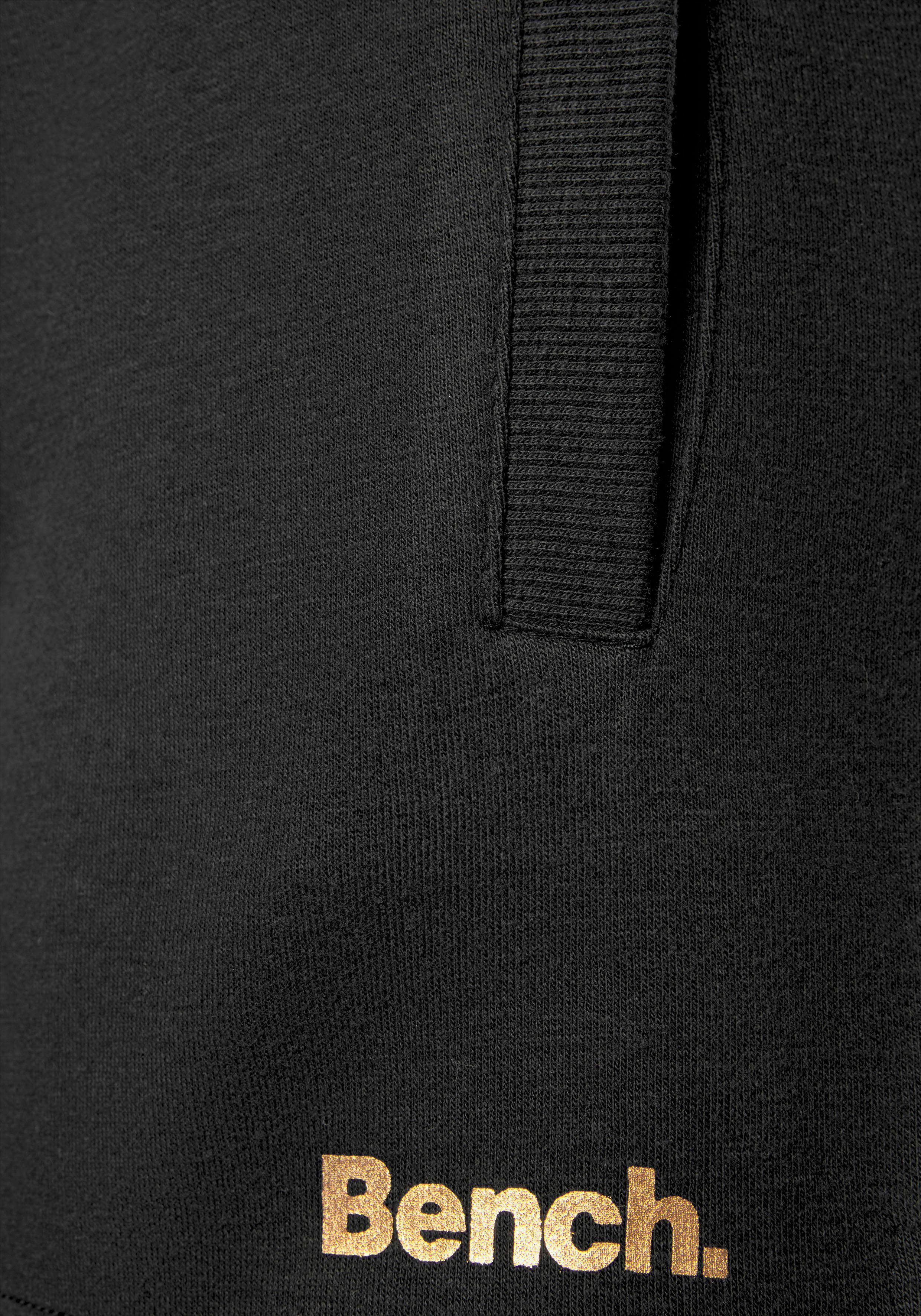 Seitenschlitzen Loungeanzug und Bench. -Kurze mit kurzen Loungewear schwarz Taschen, Relaxshorts seitliche Sweathose