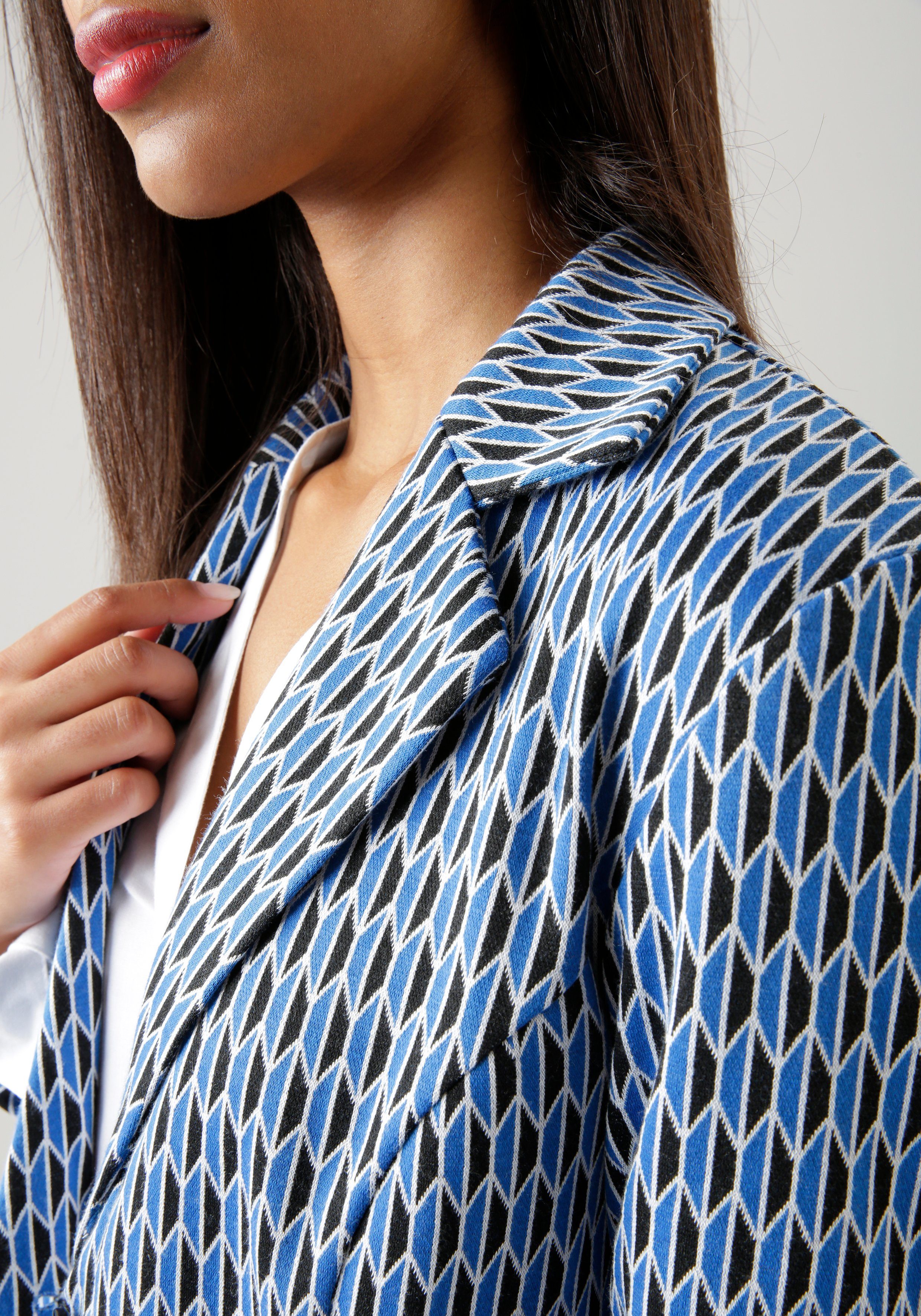 Aniston SELECTED Kurzblazer mit grafischem Allover-Muster