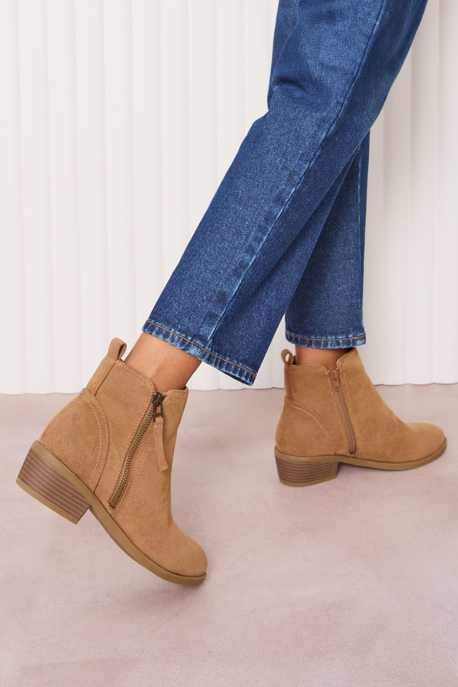 Friends Like These Friends Like These Blockabsatz-Stiefel, weit Stiefel (1-tlg)