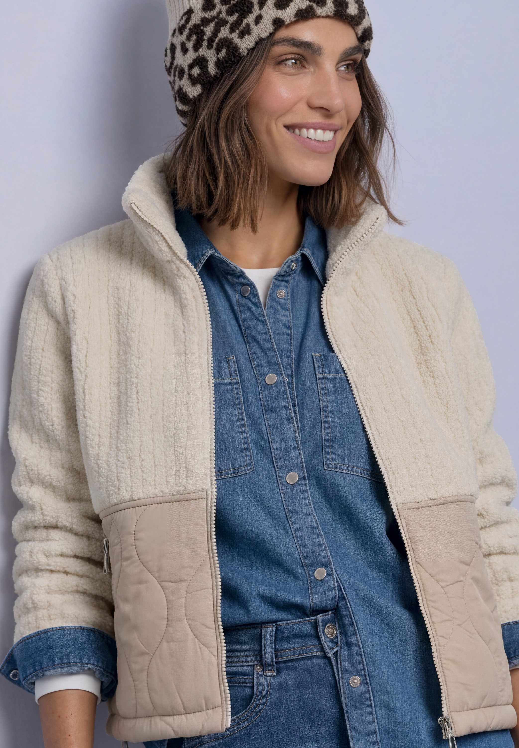 STREET ONE Kurzjacke Materialmix aus Teddy- und gesteppten Webstoff
