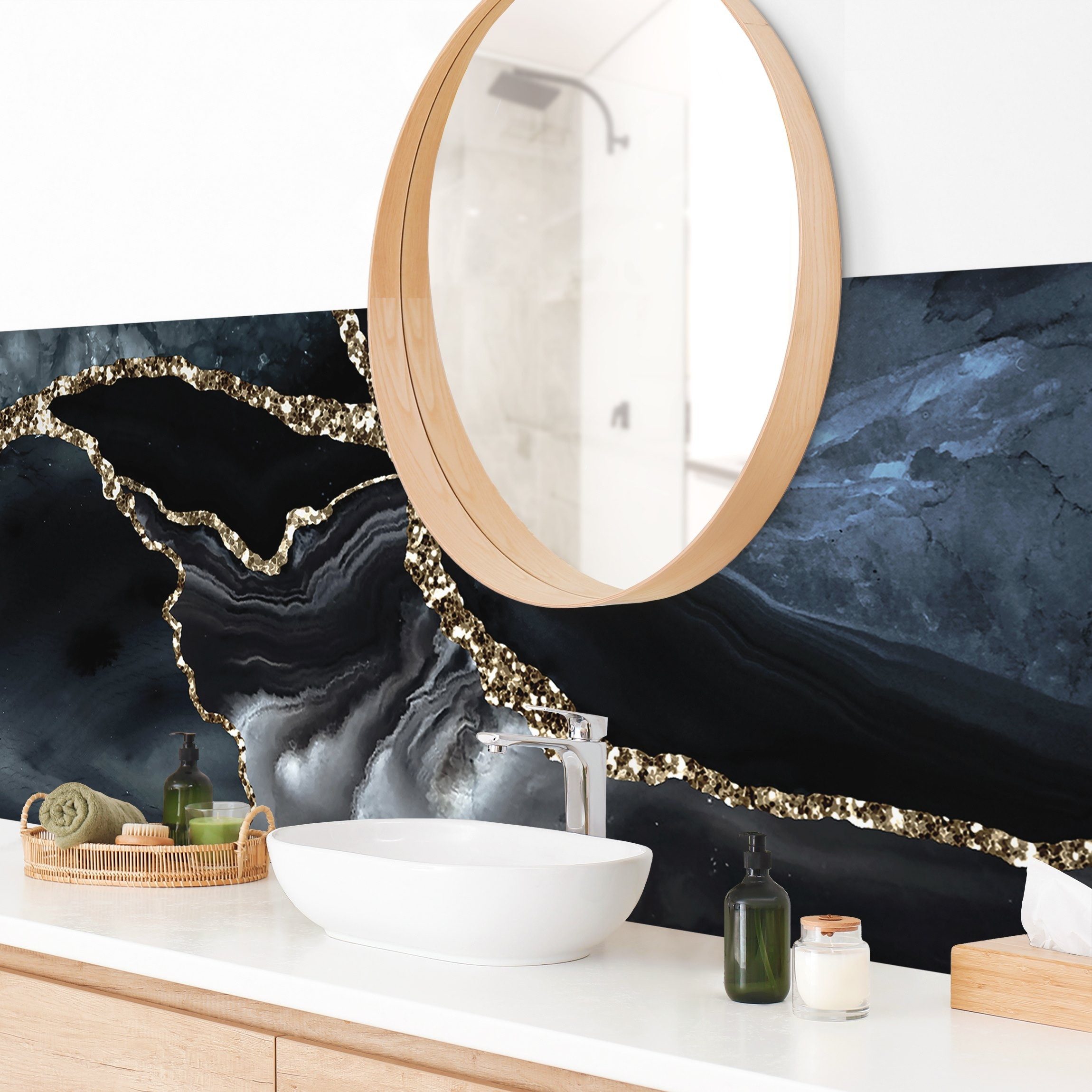 Bilderdepot24 Badrückwand schwarz fugenlose Wandverkleidung Bad Abstrakt, (Hartfolie matt » Selbstklebend SMART 0,35 mm), wasserfestes Wandpaneel Schwarz Glitzer Gold