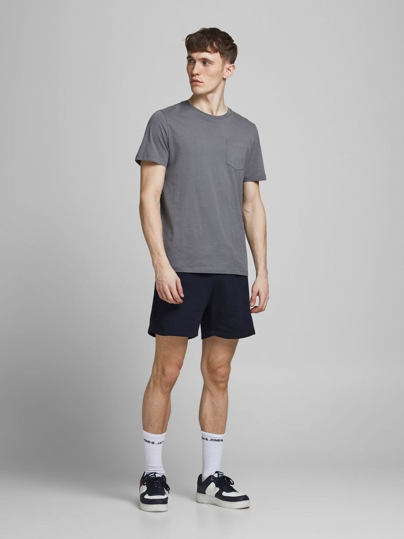 in JPSTSHARK Jack Sweatshorts 4045 & Jones (1-tlg) Dunkelblau Basic Shorts Kurze Jogginghose