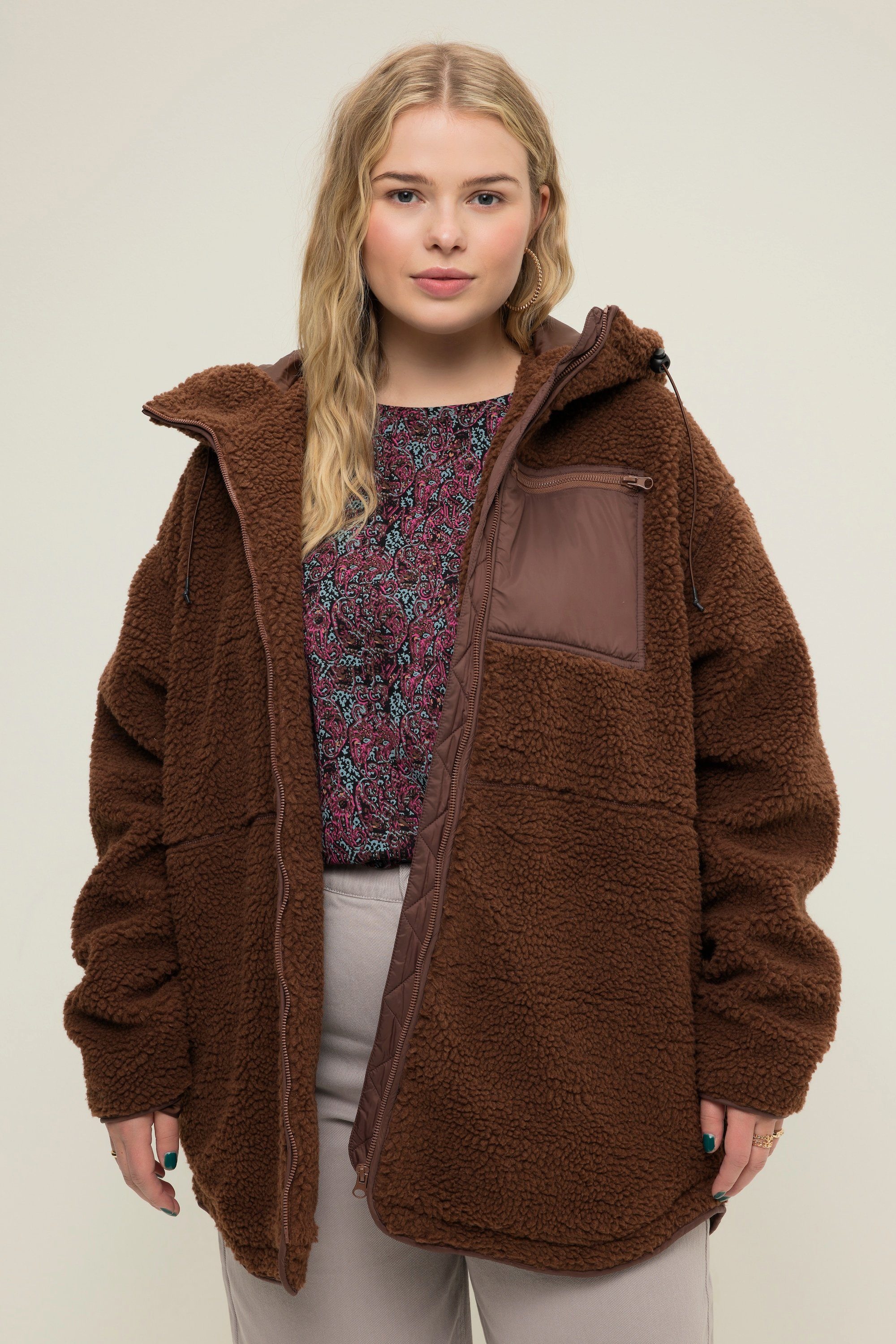 kastanienbraun Jacke Studio Softshelljacke Kapuze oversized Untold Teddyfleece Langarm