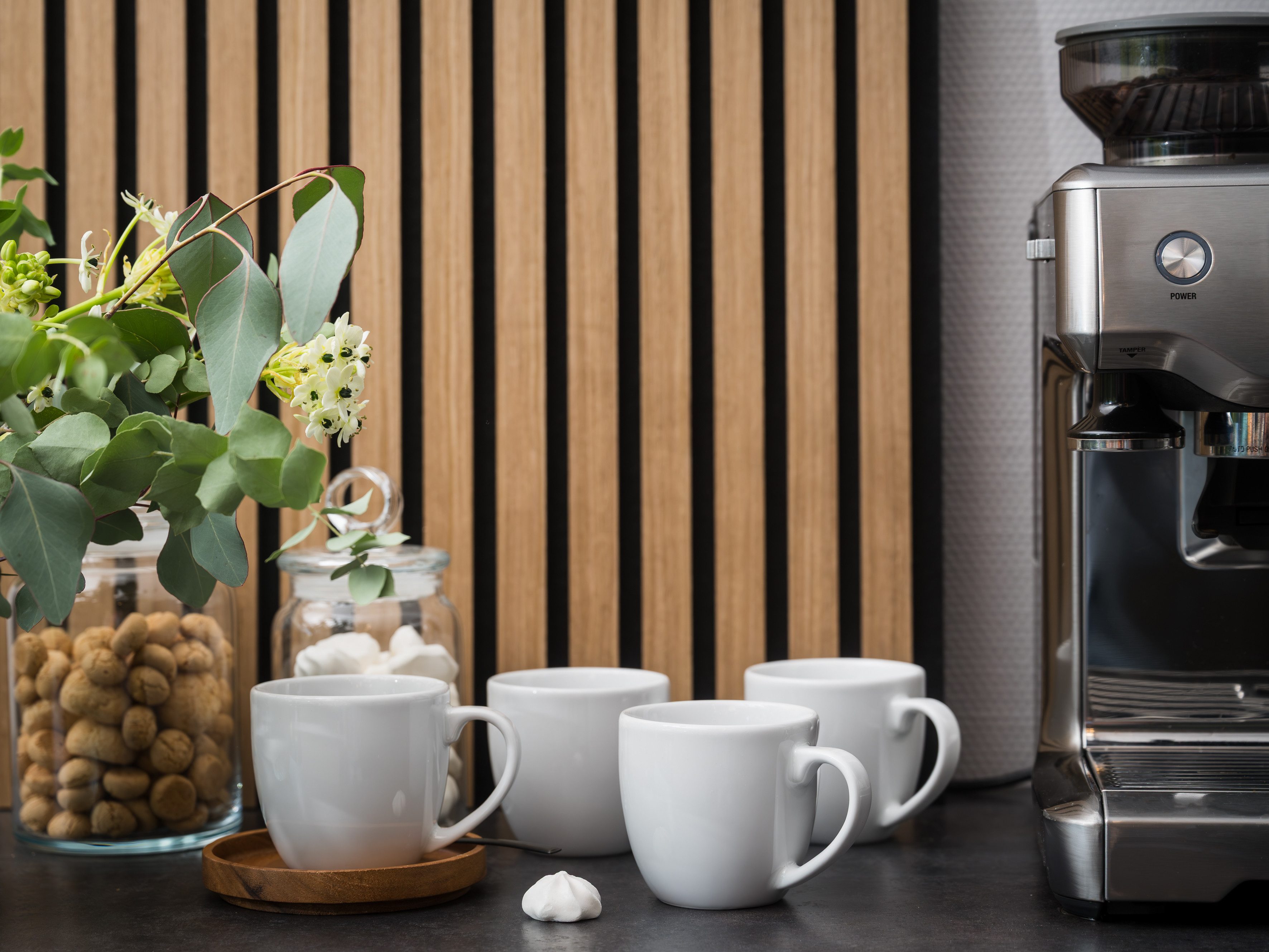 CreaTable Becher Bistrot Weiss, Kaffeebecher Set 4-tlg, 4-tlg., Porzellan, Klassiker in Weiß, Der Alleskönner