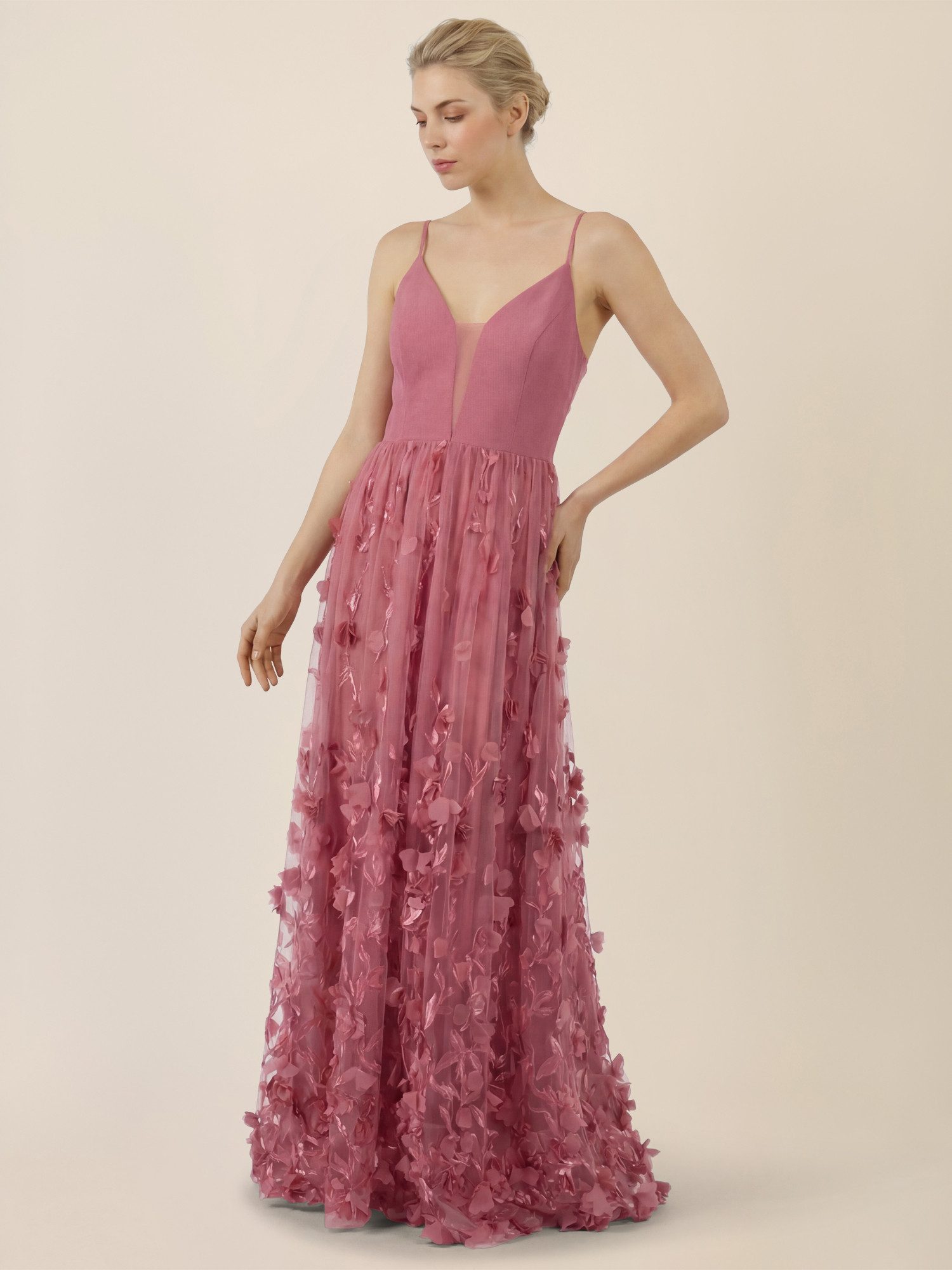 Apart Abendkleid mit 3D-Blüten und Tüllrock