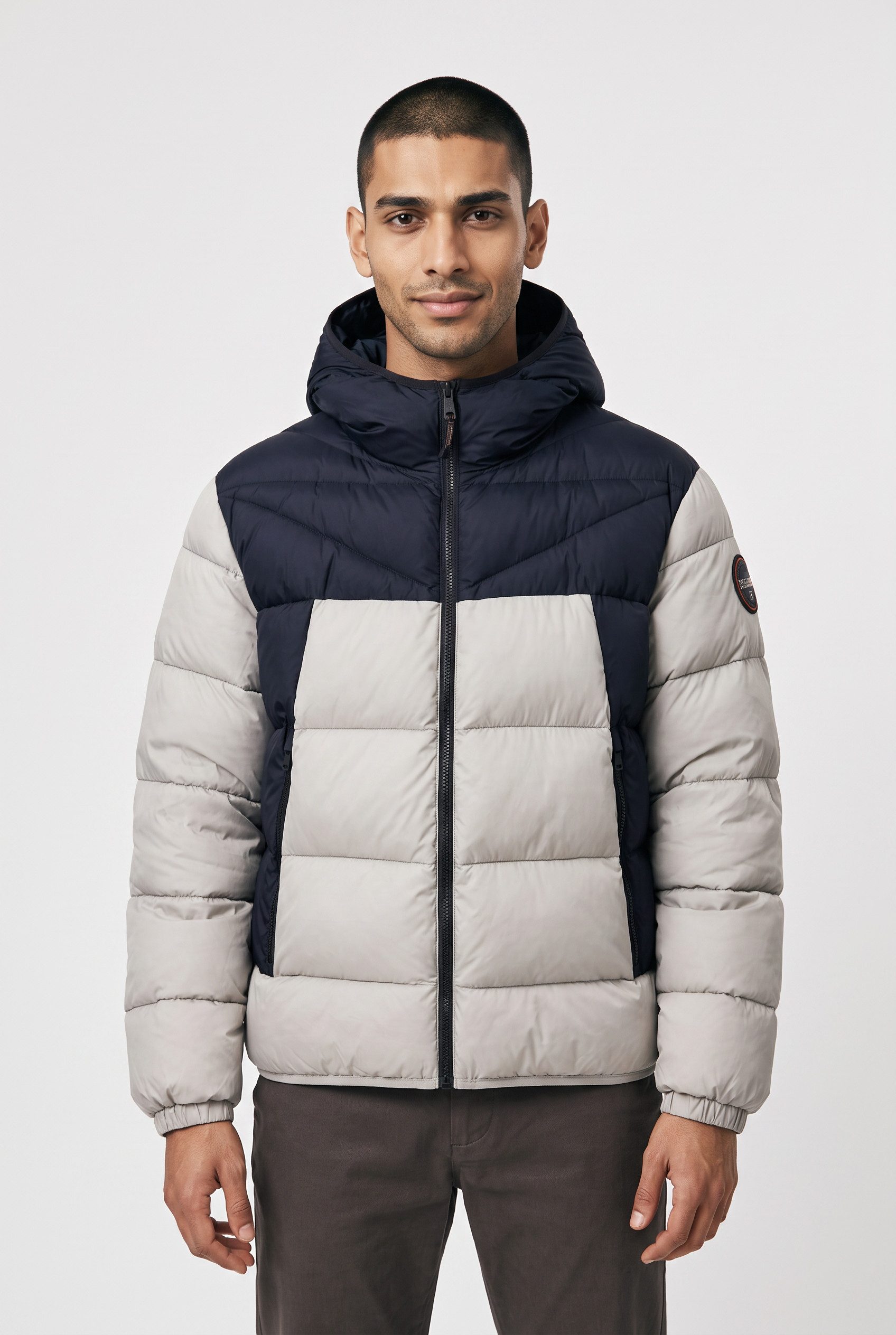 Napapijri Steppjacke A-MOLVENO HOOD Langarm-Design, mit Eingrifftaschen und Innentasche