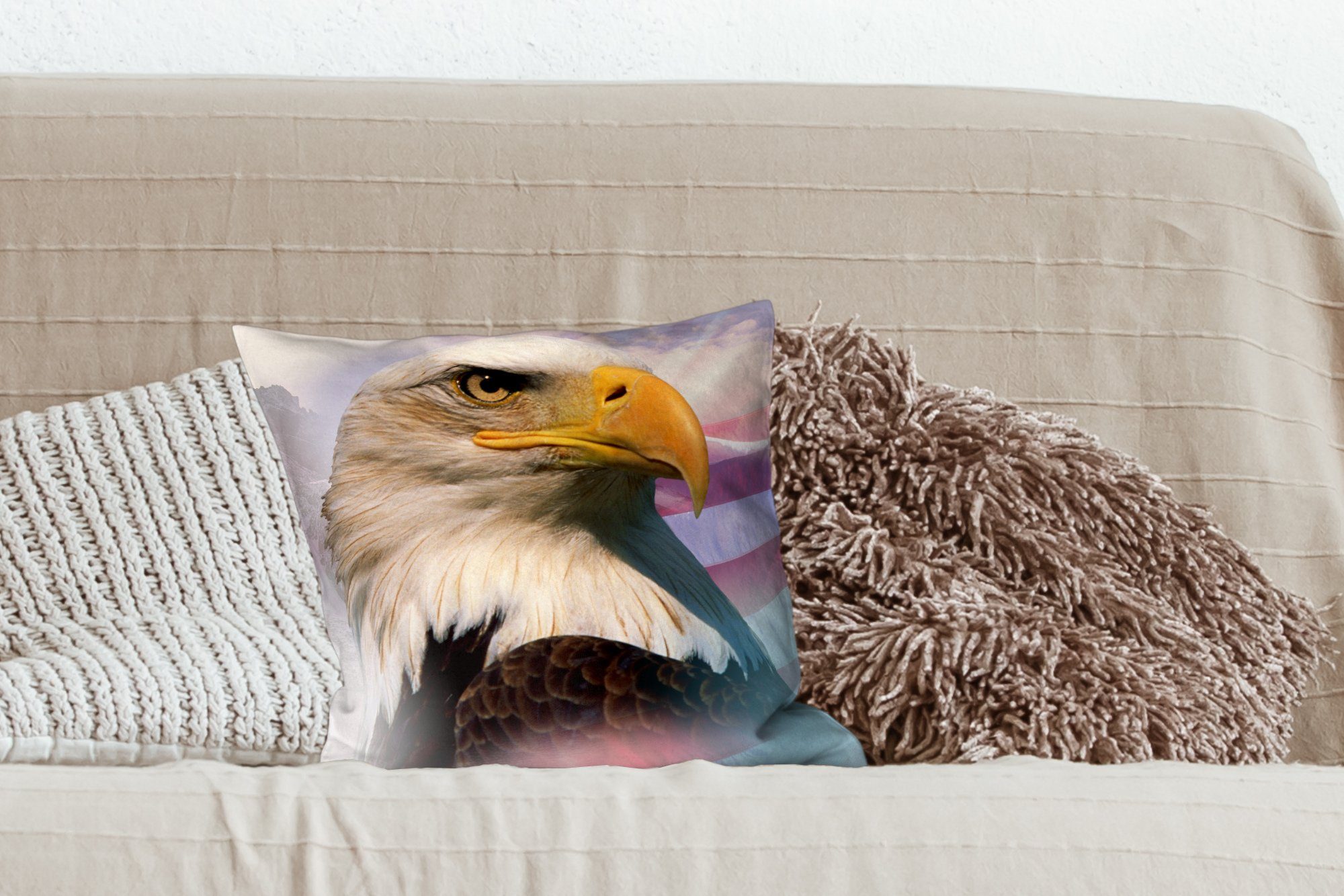 MuchoWow Dekokissen Ein amerikanischer Zierkissen mit amerikanischen Weißkopfseeadler Sofakissen Wohzimmer, mit Flagge, für einer Schlafzimmer, Füllung Deko