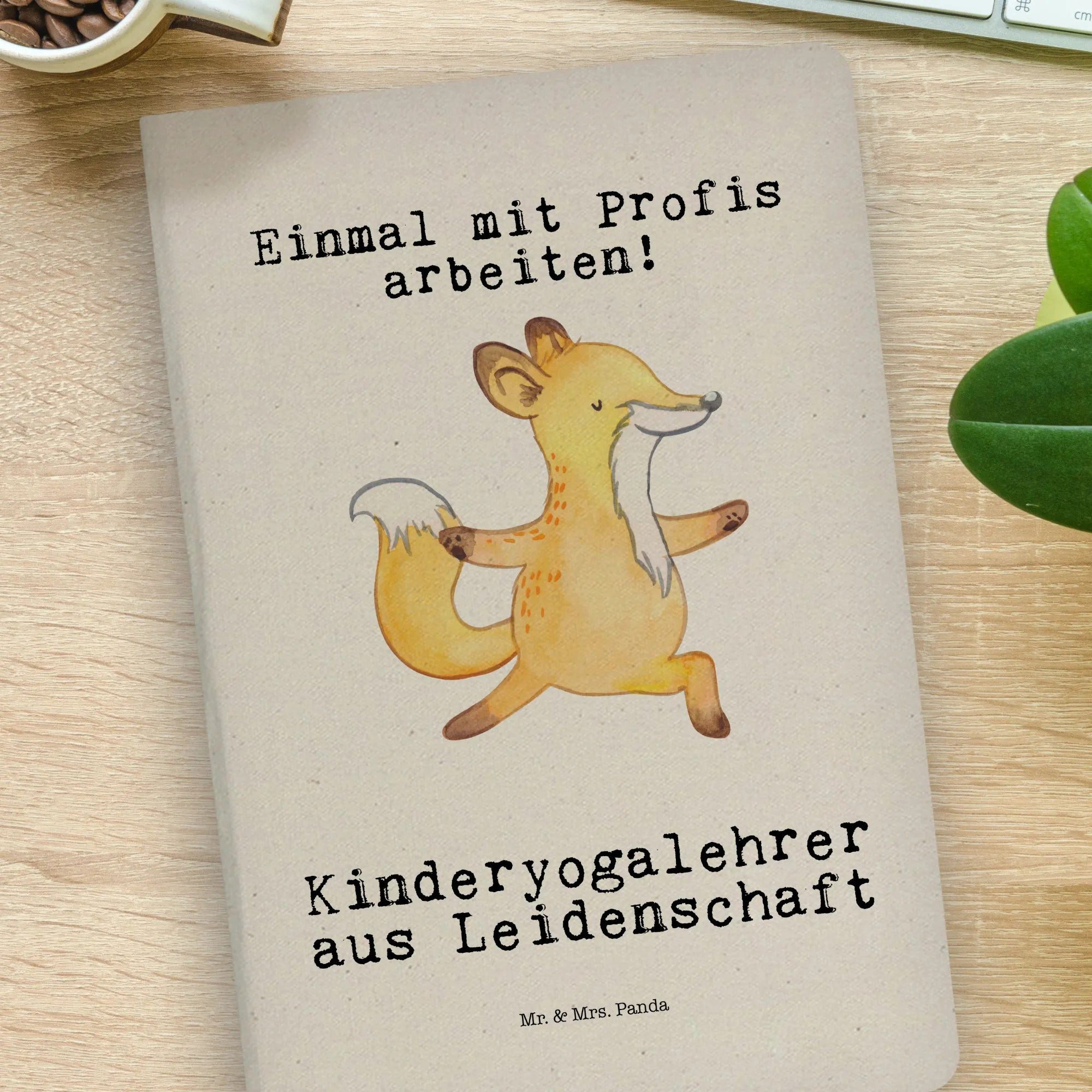 Thumbnail - Mr. & Mrs. Panda Notizbuch Kinderyogalehrer Leidenschaft - Transparent - Geschenk, Kollege, DIN Mr. & Mrs. Panda, Kreati...