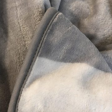 Wohndecke Auszeit. 150x200 cm, weich und kuschelig, passend zur Bettwäsche, MTOnlinehandel, Traumhelden Fleece-Decke Sofadecke Überwurf Plaid in grau