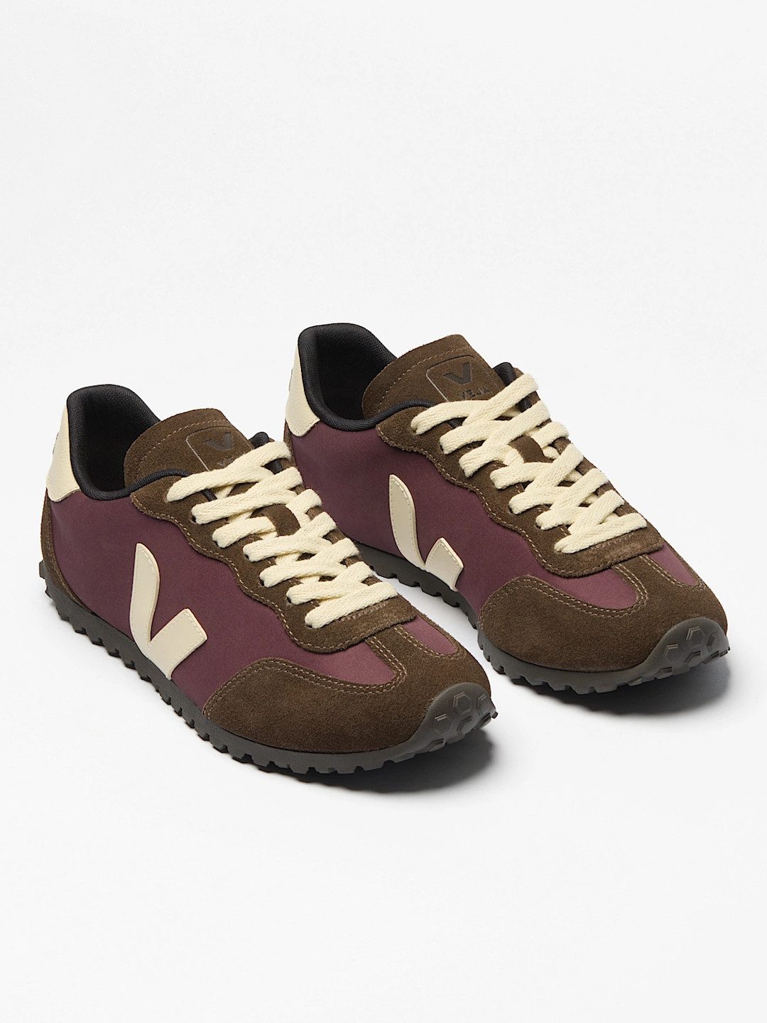 VEJA Veja GT Nolyn Sneaker