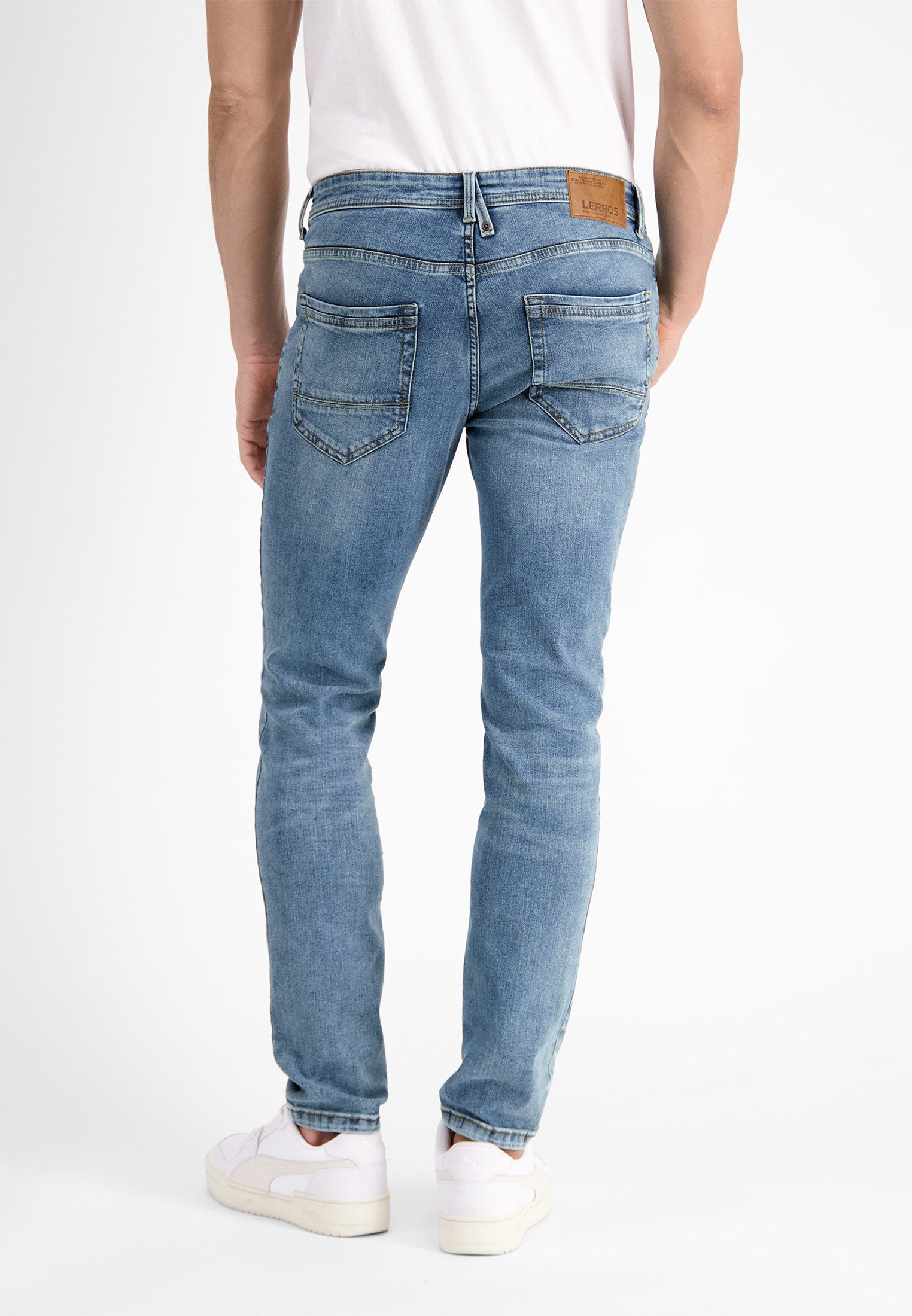 LERROS Slim-fit-Jeans CONLIN 5-Pocket Stretch-Denim, SLIM FIT Herren Jeans, blau, bequem, Used-Look, 99% Baumwolle, 1% Elasthan – Bild 4 von 5