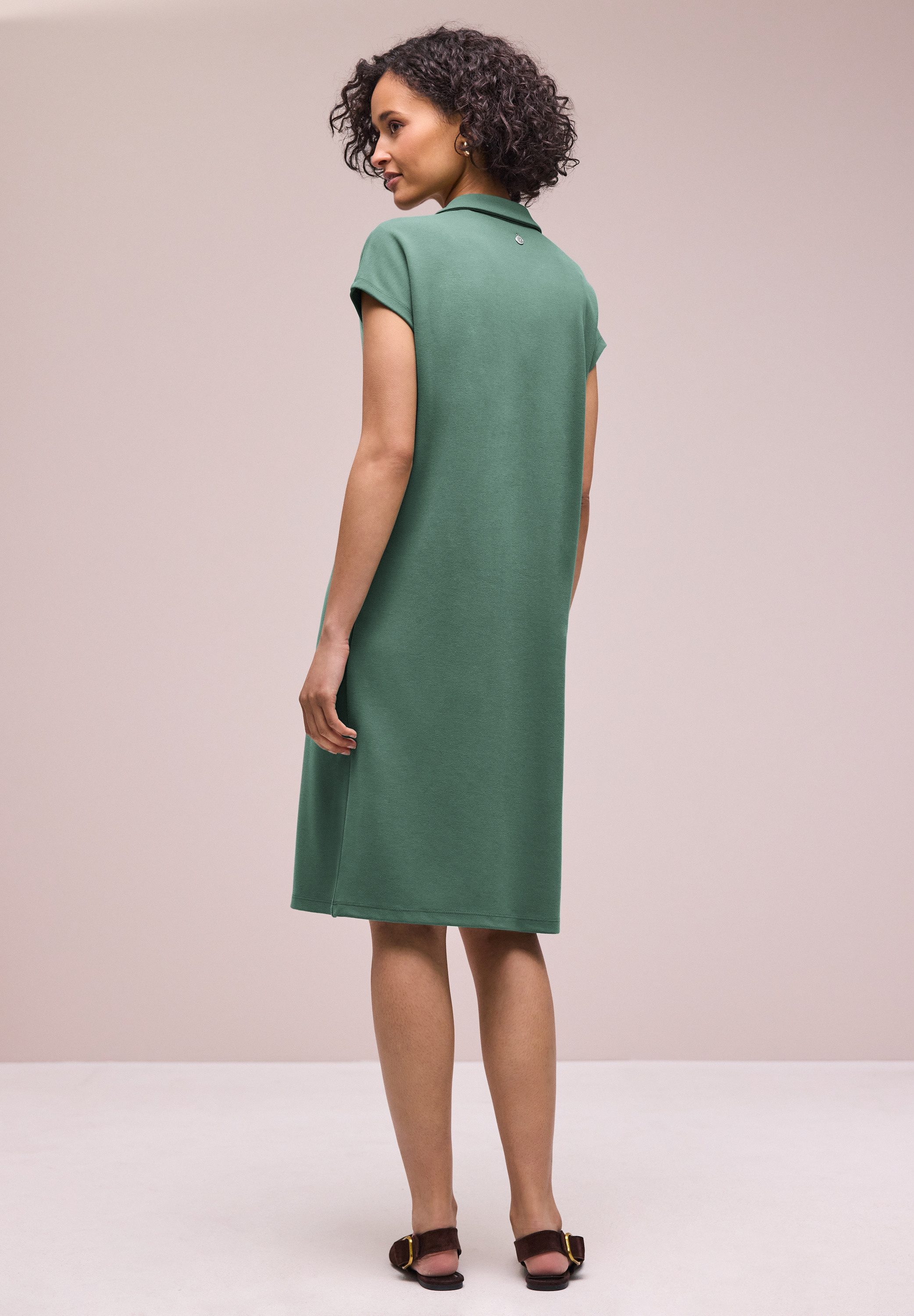STREET ONE Shirtkleid Viskosemix, knielang, mit Polokragen – Bild 2 von 5