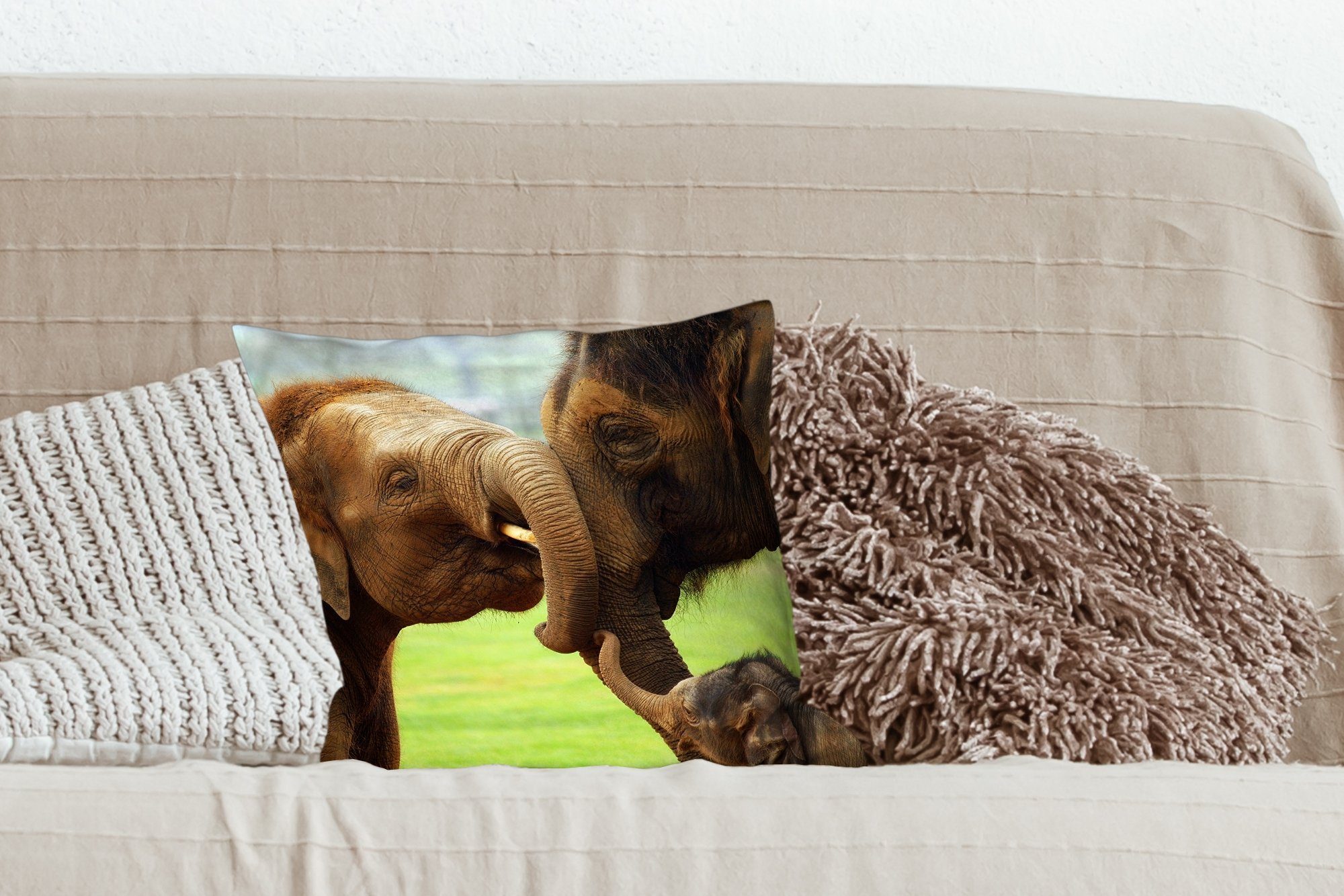 Schlafzimmer, Dekokissen Elefanten mit Rüssel, für Deko, Wohzimmer, MuchoWow - - Tiere Zierkissen Füllung Sofakissen