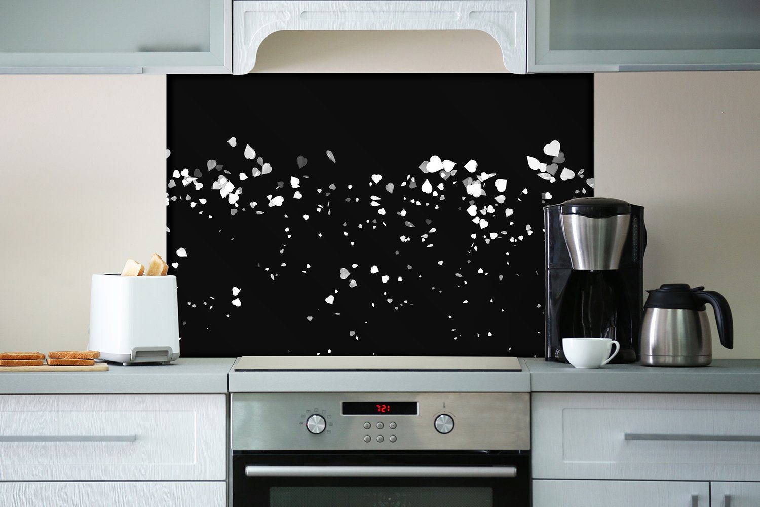 Hintergrund, schwarzem Küchenrückwand Konfetti-Herzen Weiße vor Wallario (1-tlg)
