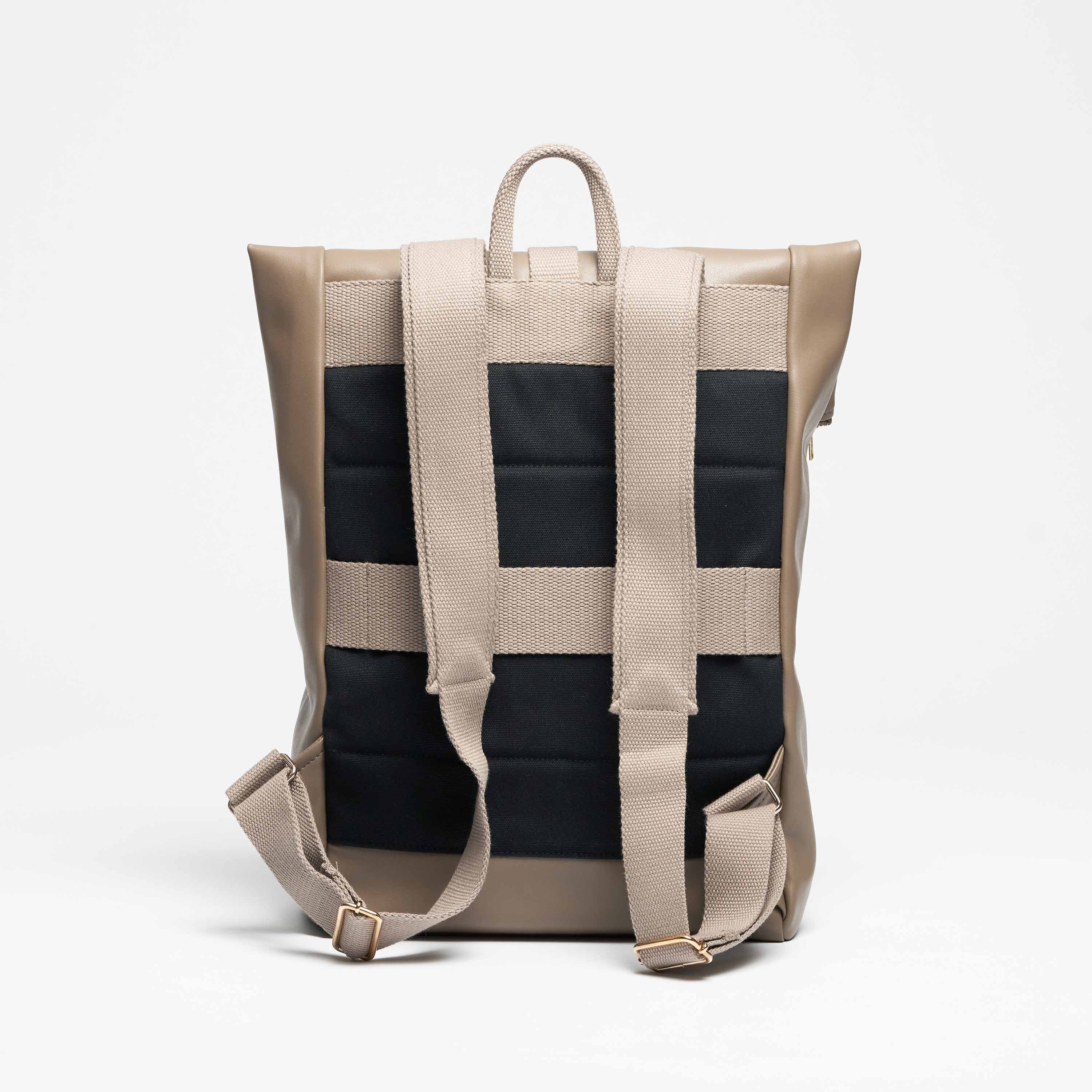Souleway Cityrucksack Foldtop, für Damen und Herren - made of vegan olive leather Oleatex, Handgepäck, hergestellt in Deutschland, wasserabweisend