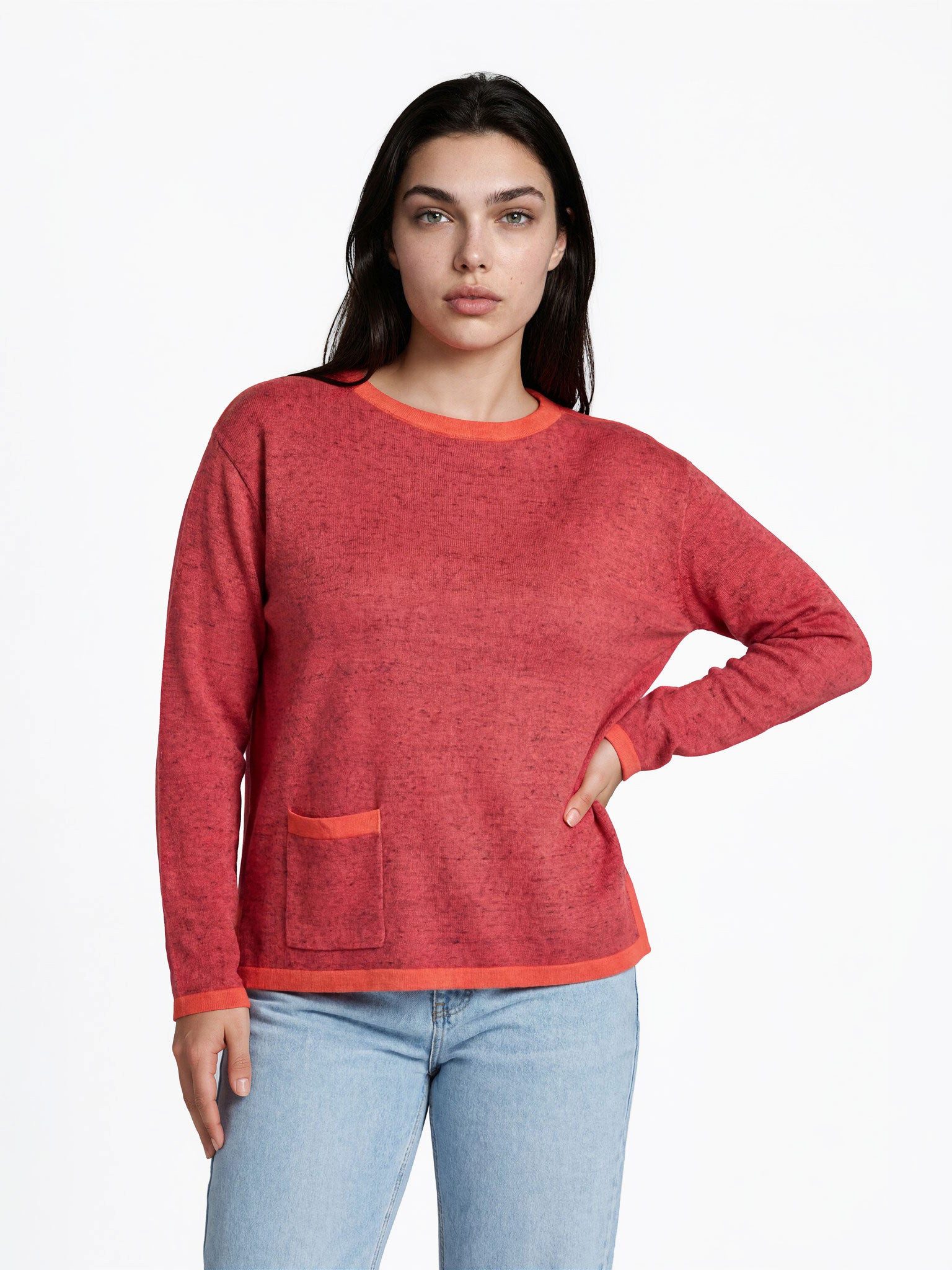 FRISTED Sweater Damen Bio-Baumwolle Rundhals Kontrastdetails Relaxed Fit Melange-Pullover mit aufgesetzter Tasche und seitlichen Schlitzen