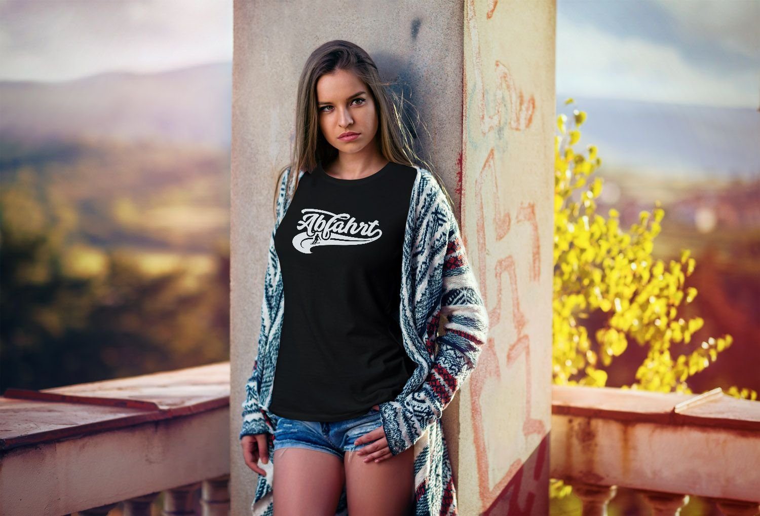MoonWorks Print-Shirt Damen T-Shirt Abfahrt Winter Apres Ski Piste Sport Schnee Skifahrer Slim Fit Moonworks® mit Print