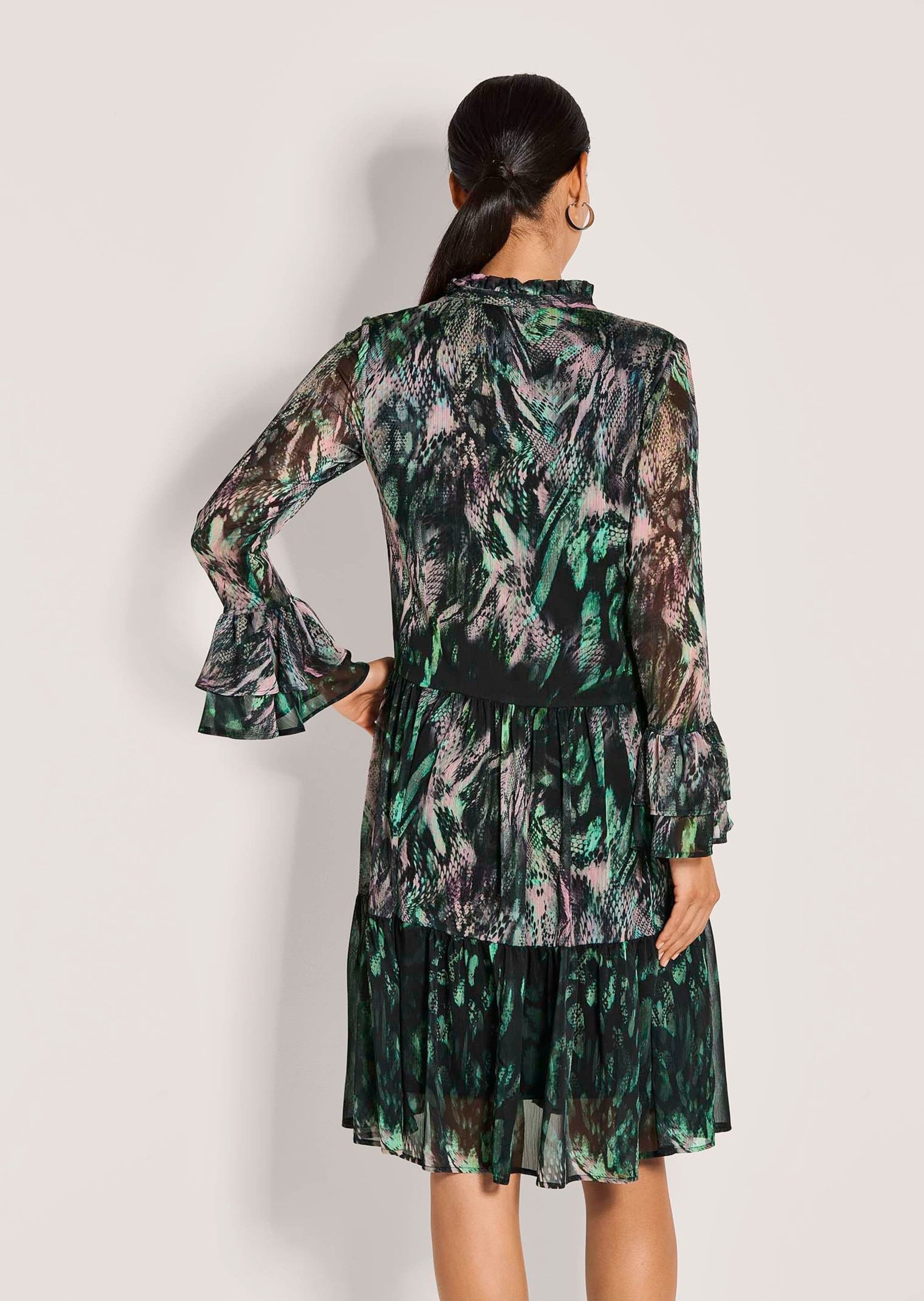 MADELEINE Midikleid Elegantes Stufenkleid mit All-Over-Print Printkleid mit Rüschen, Rundhals und langen Ärmeln
