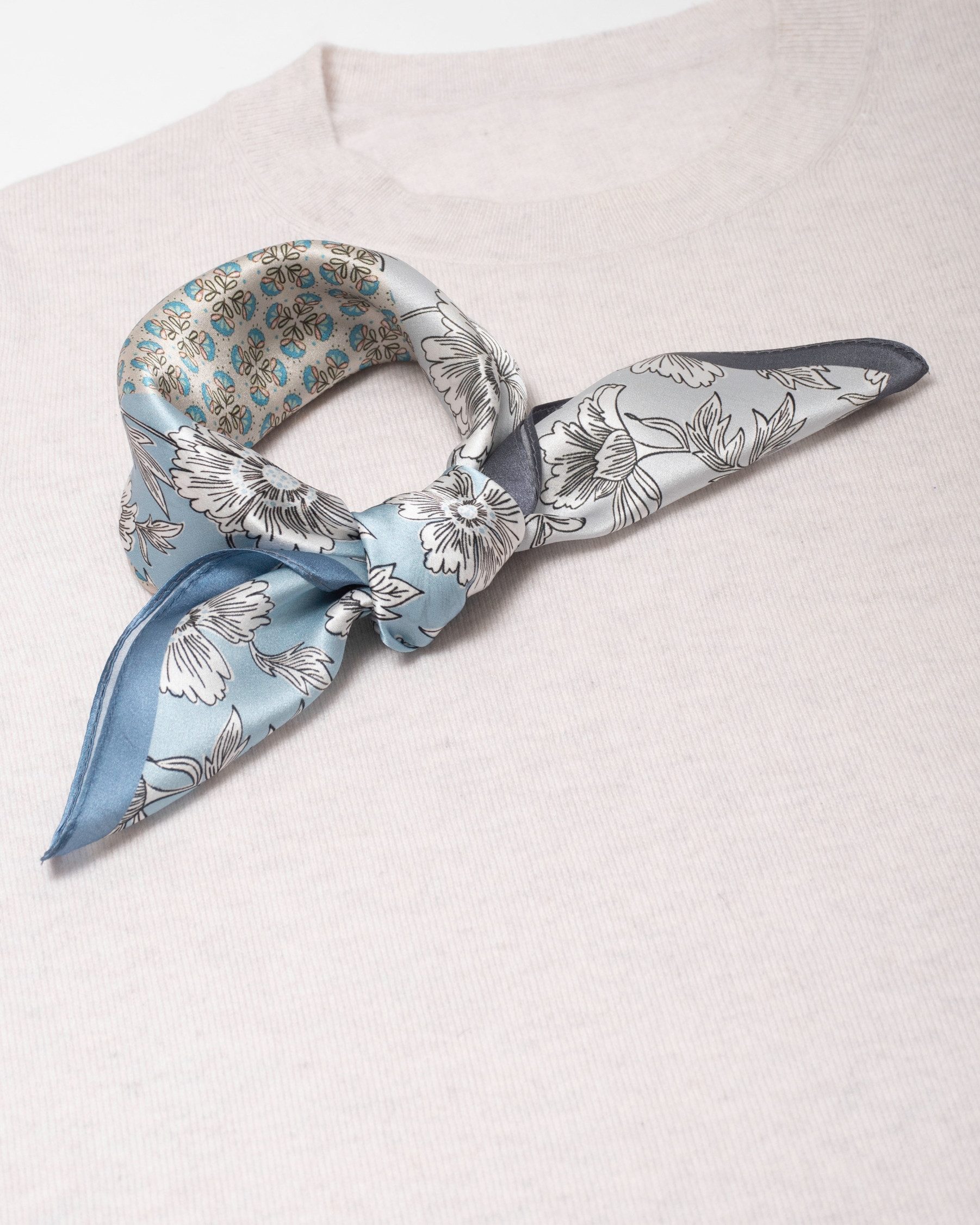 MayTree Seidentuch quadratisch Blumen Quartett 53x53, (Stück), 100% Seide, günstig online kaufen