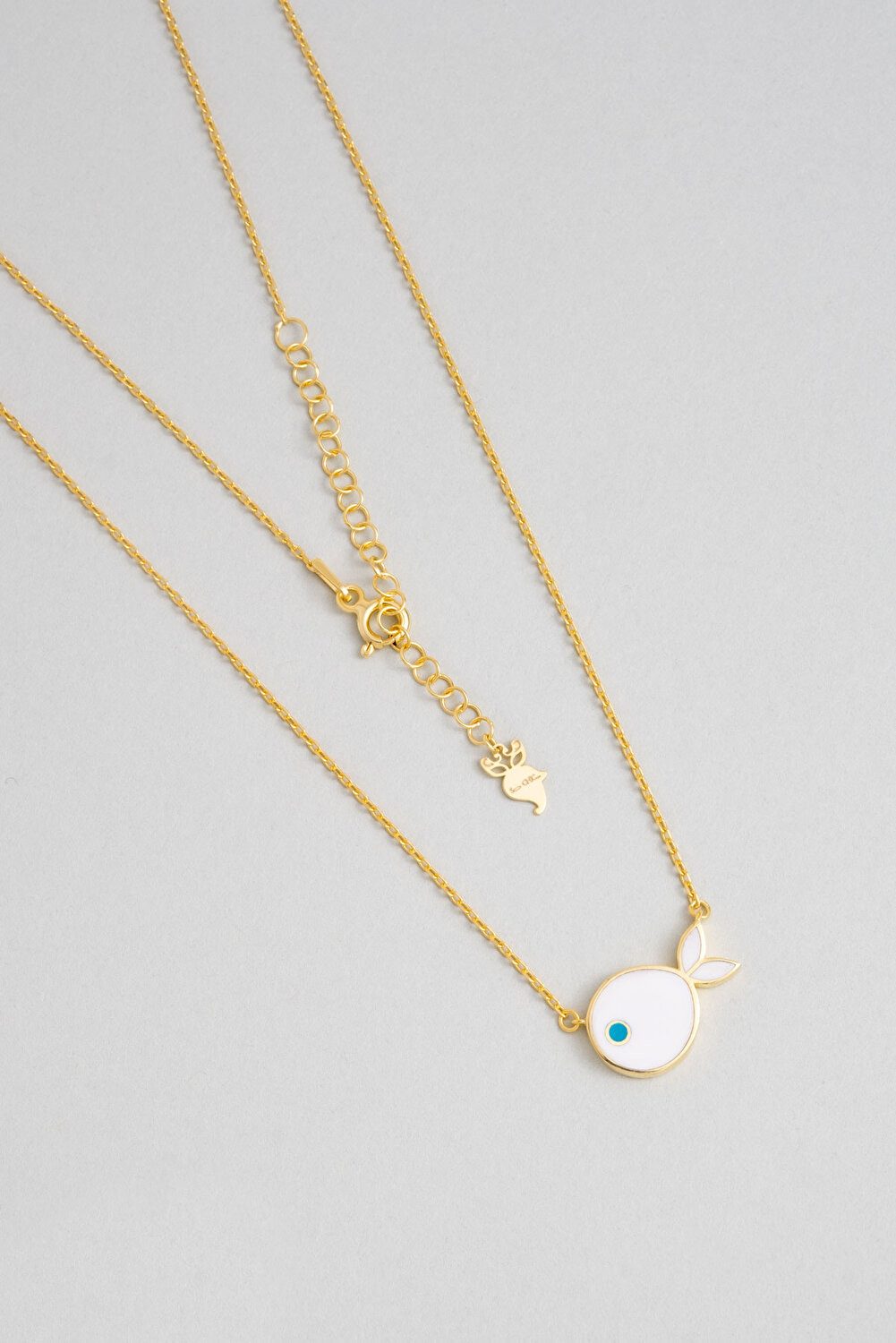 So CHIC... Kette mit Einhänger Mini Fisch 18K vergoldete Silberkette