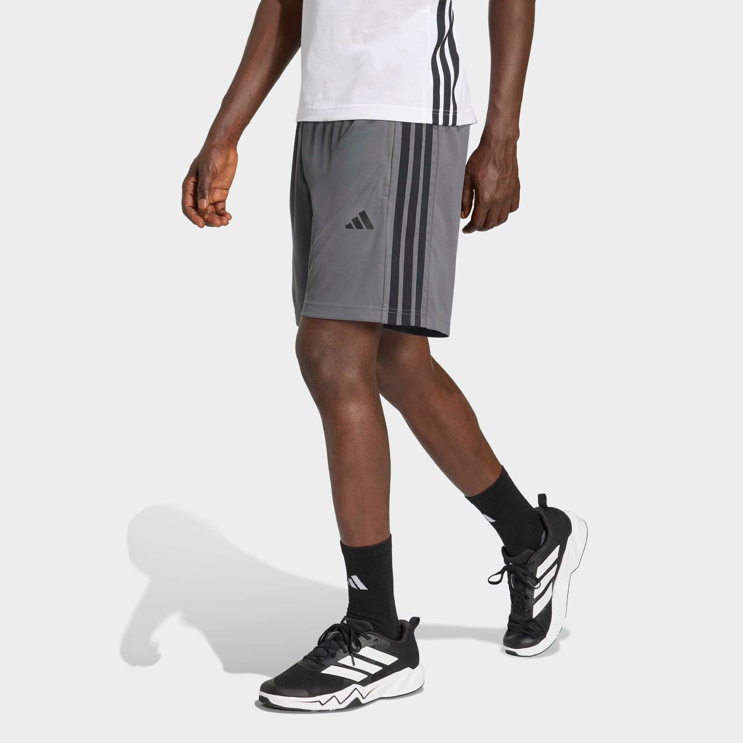 adidas Performance Shorts WORKOUT ESSENTIALS BASE 3-STREIFEN PIKEE-, 23 CM sportlicher Stil, für sportliche Aktivitäten, aus Polyester