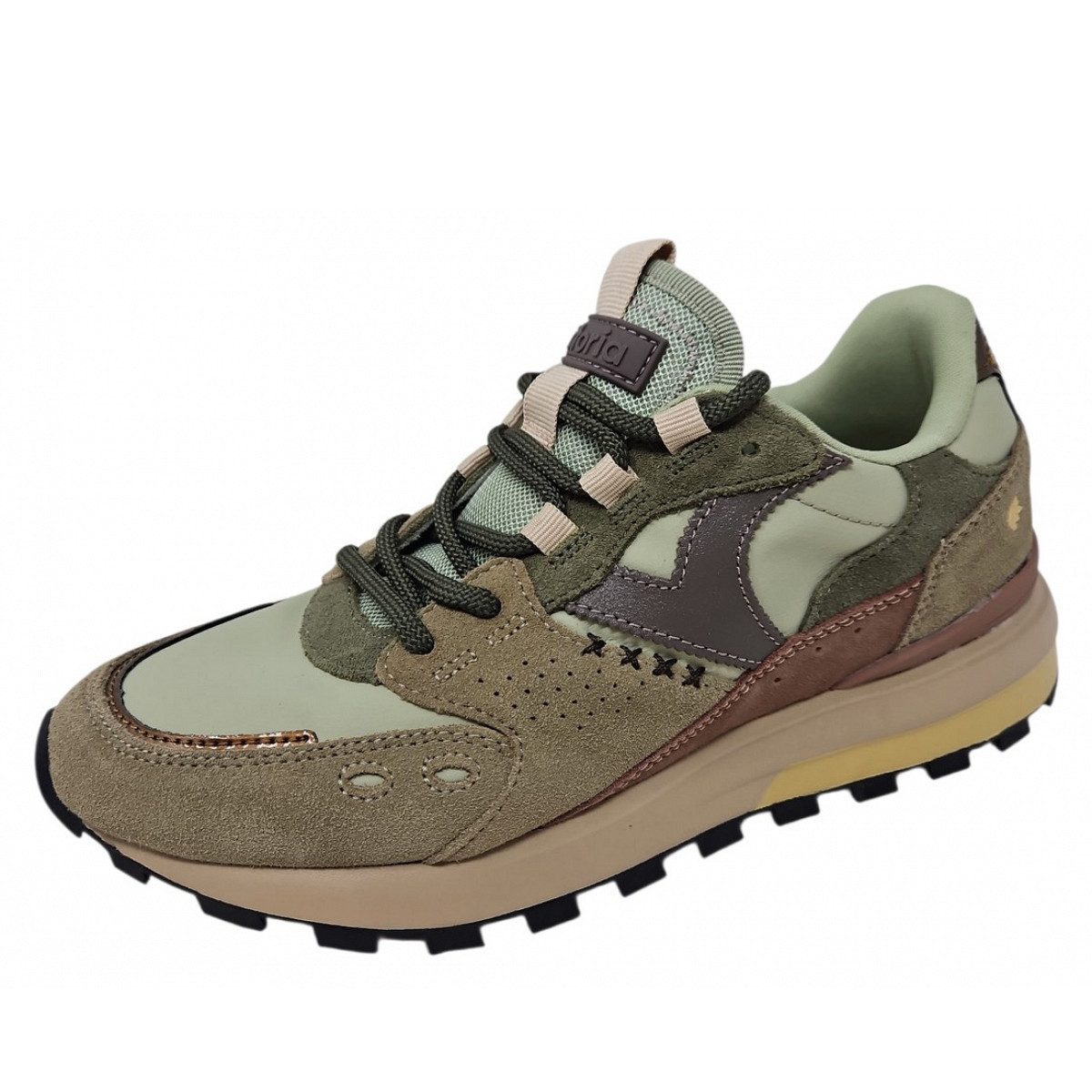 Victoria Luna Sneaker