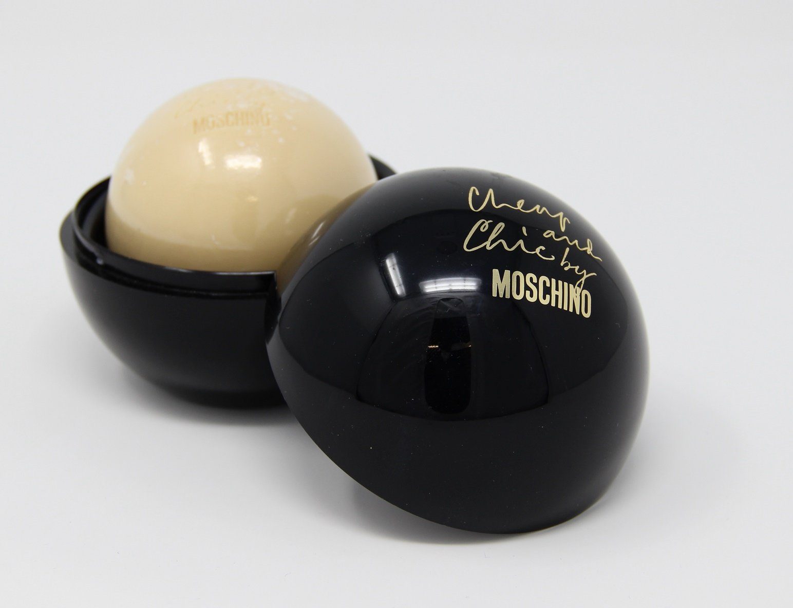 Moschino Handseife Moschino Cheap Perfumed Chic 100g Seife and
