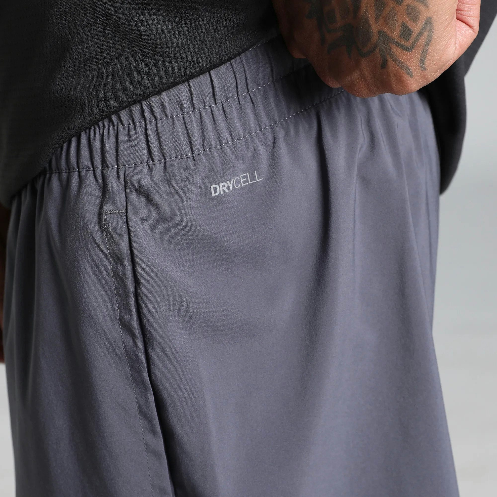 PUMA Trainingsshorts Puma Herren Short TAD ESSENTIALS 7 Woven Short 525910