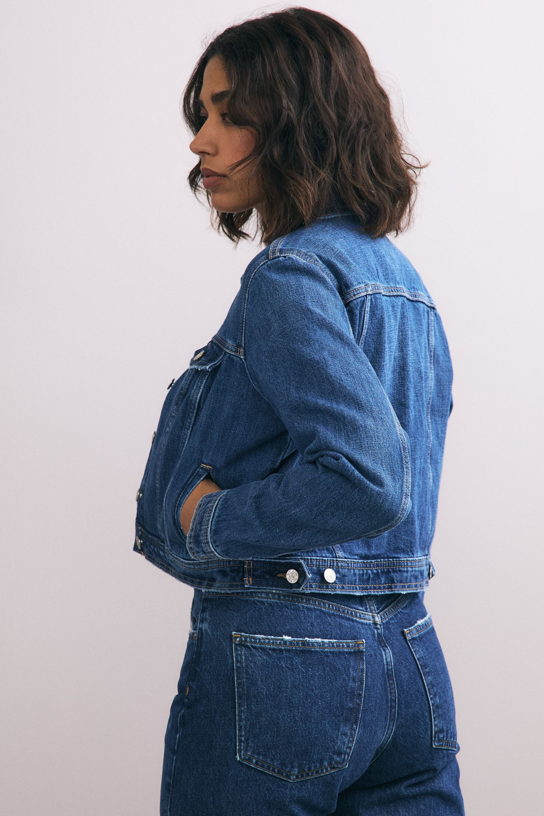 Next Jeansjacke Trucker-Jeansjacke für eine größere günstig online kaufen