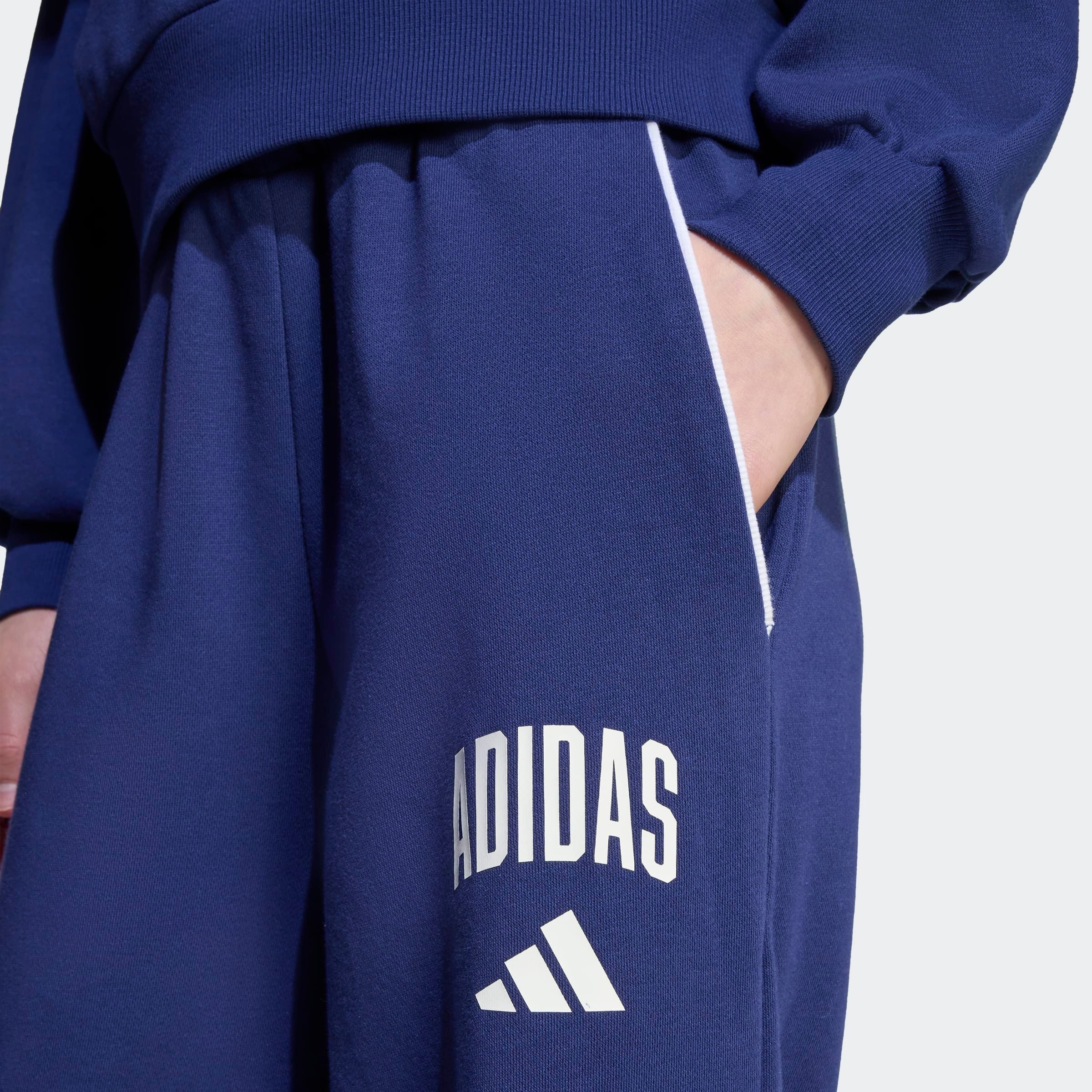 adidas Sportswear Sporthose SAISON ESSENTIALS COLLEGE TYPOGRAPHIE KIDS
