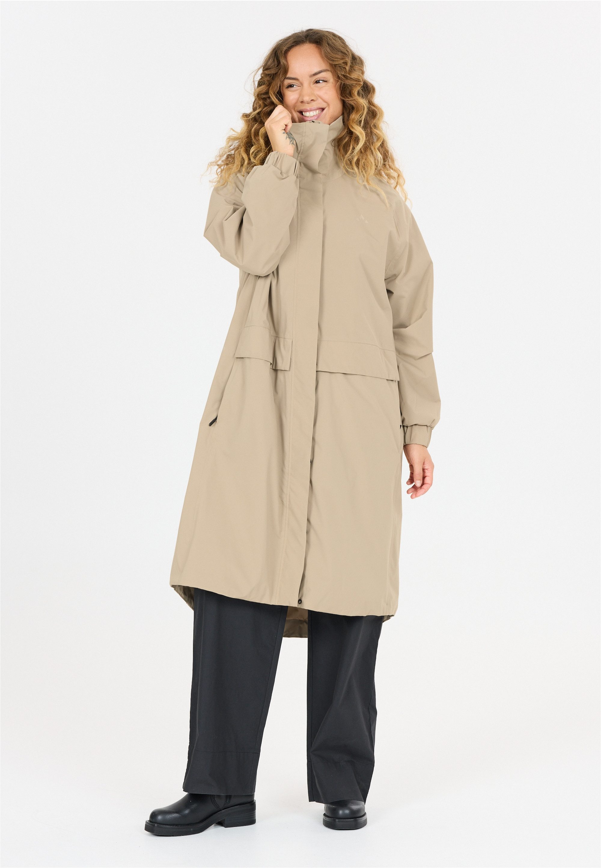 WHISTLER Outdoorjacke Everly Getapte Nähte