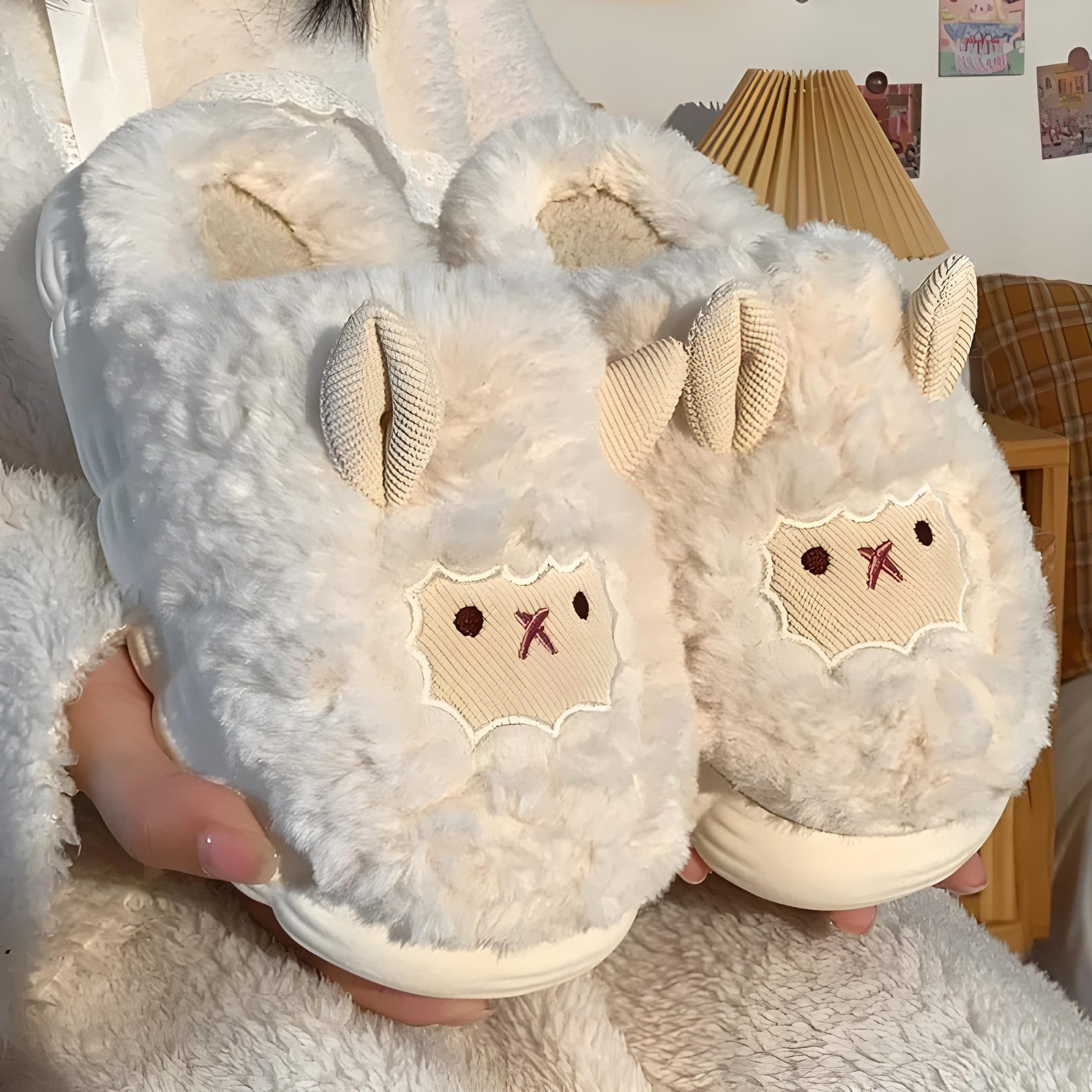 NEXORA Flauschige Hausschuhe mit Schaf-Motiv – Warme Plüsch Pantoffeln Damen Plüsch Hausschuhe kuschelige Hausschuhe im 3D-Design