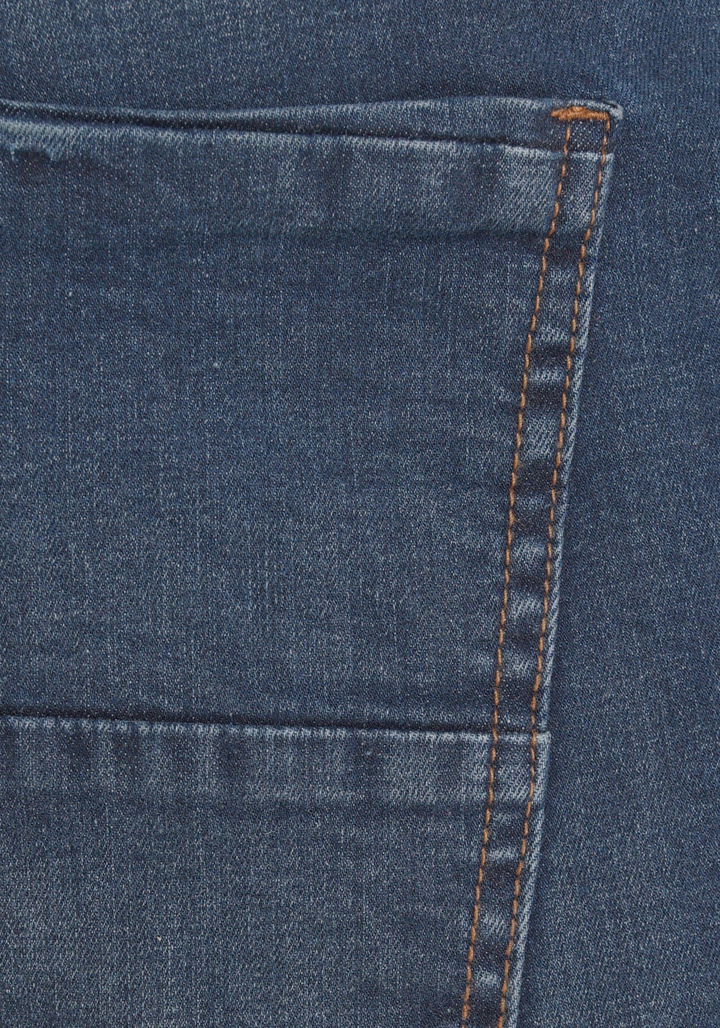H.I.S Jeansshorts DEYO gerader Schnitt, Used-Waschung, niedrige Leibhöhe
