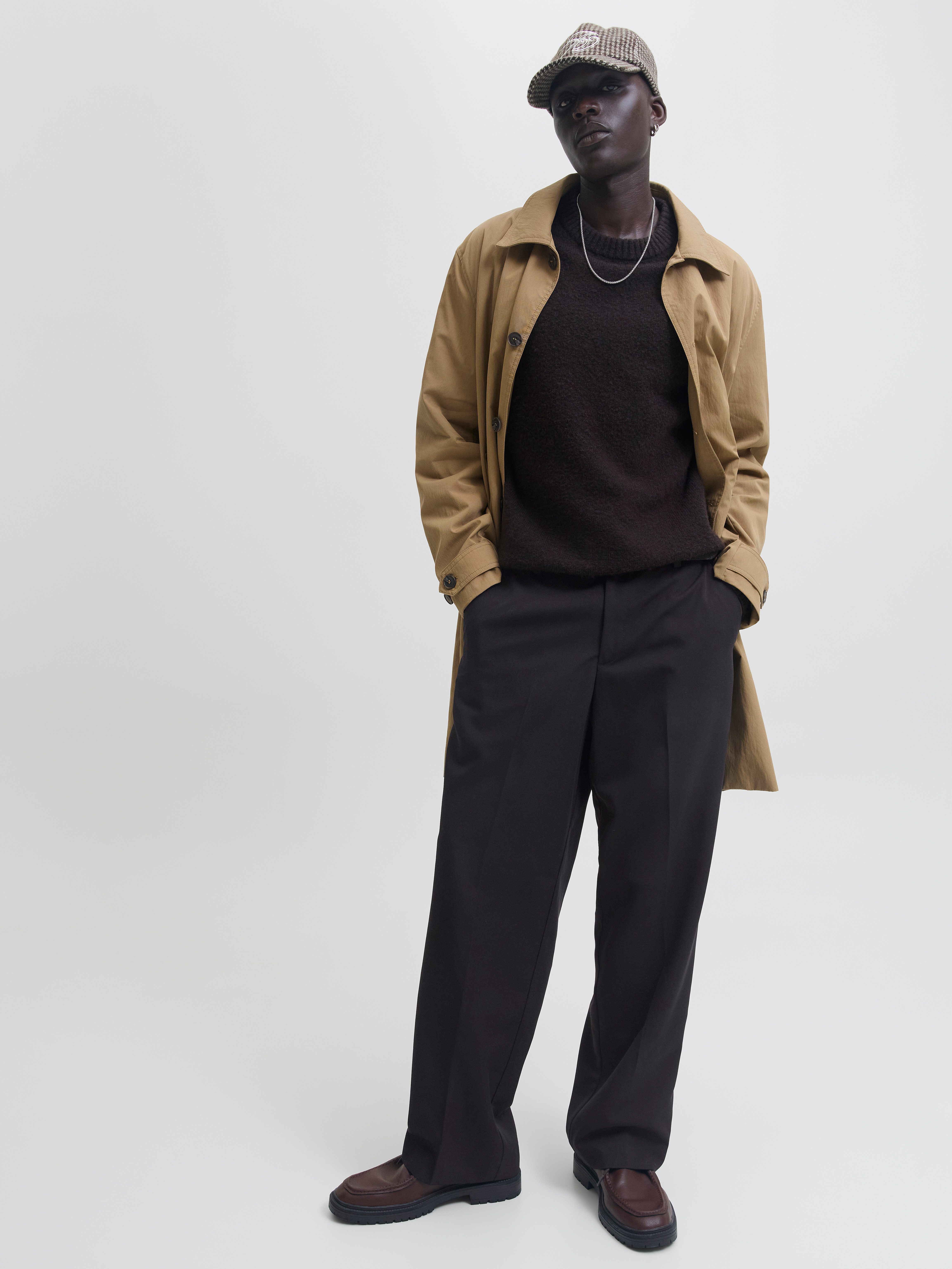 Jack & Jones Anzughose JPSTBILL TOBY CHINO NOOS Materialmix, weit geschnitten, niedrige Taille