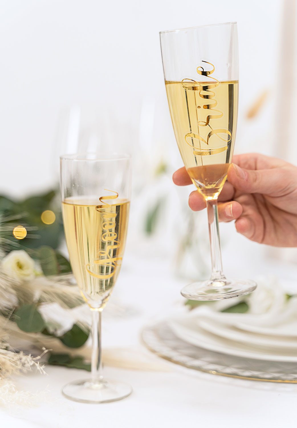 partydeco Sticker, Aufkleber für Gläser 4x8cm Bride & Groom Sticker 2er Set Gold