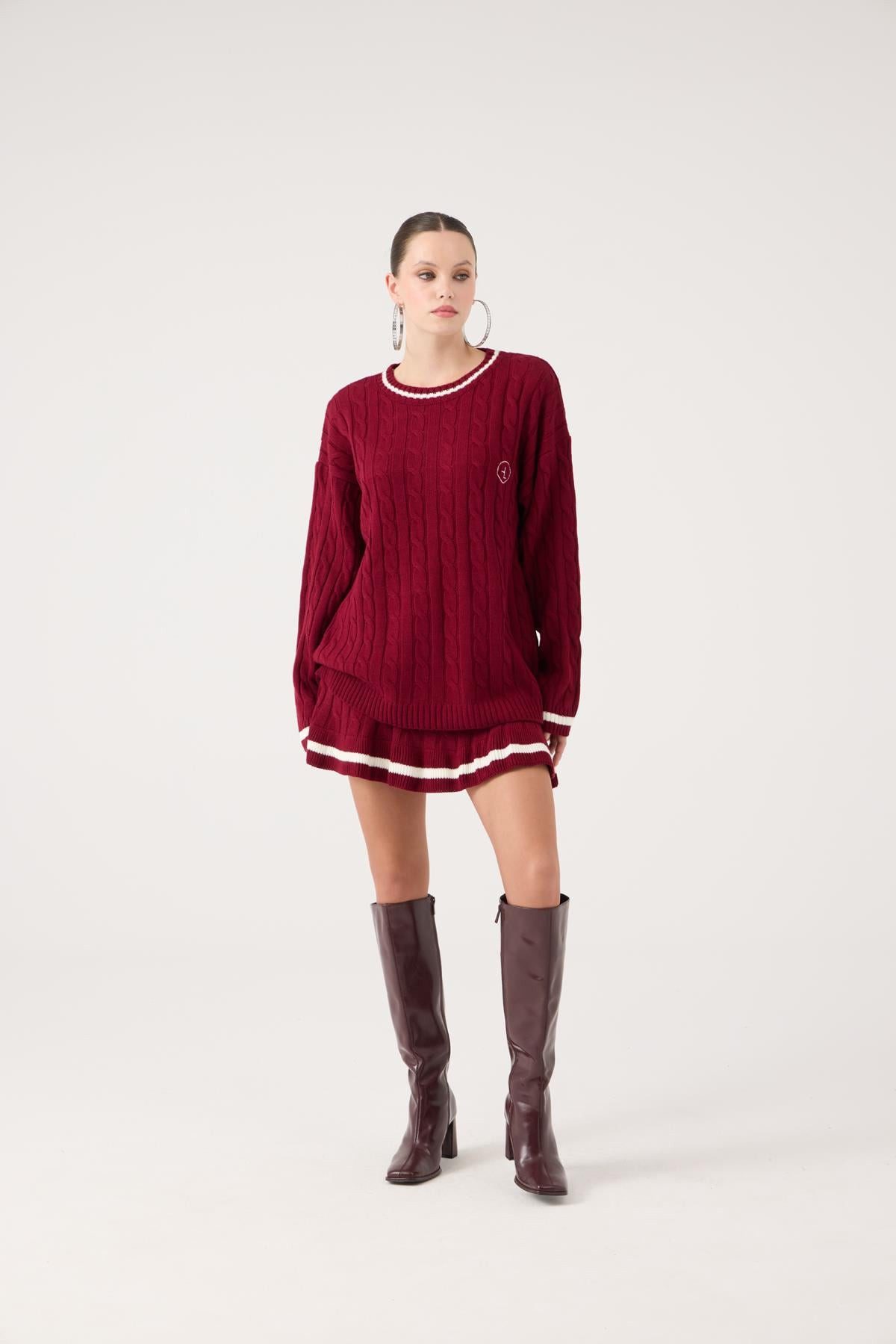 HOLLY LOLLY Longpullunder Logo Strickmuster Oversized Pullover