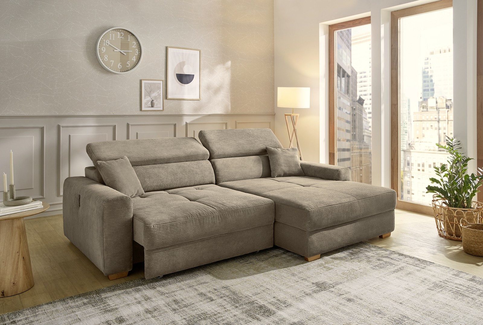 luma-home Ecksofa 15401, mit elektrischer Sitztiefenverstellung und höhenverstellbaren Kopfstützen B277/H187/T109 cm, USB-A und USB-C Ladeport, seitenverkehrt montierbar, Cord Braun Taupe